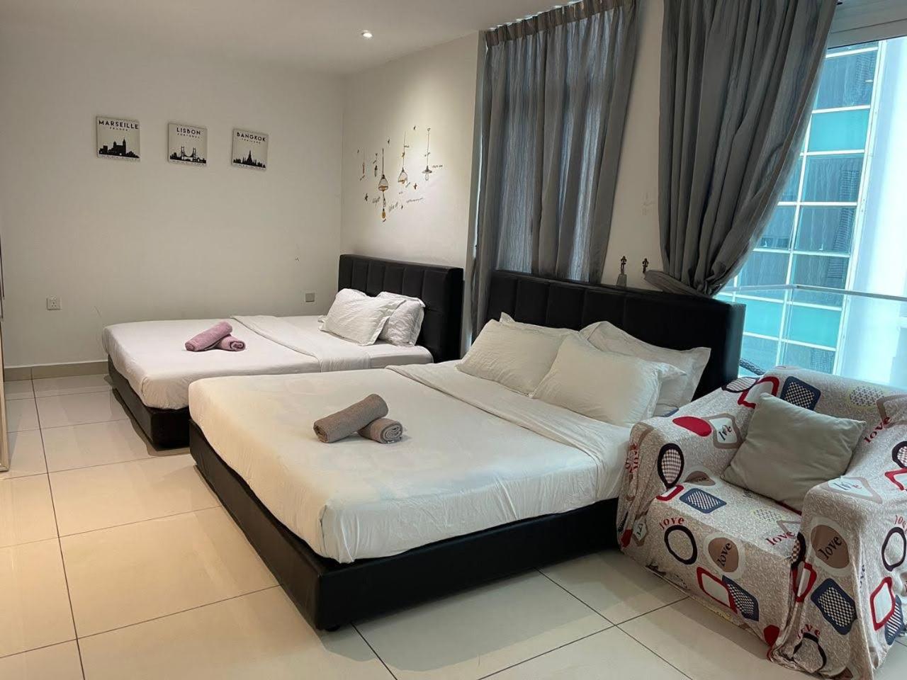 JB City D'Esplanade Shopping mall apartment