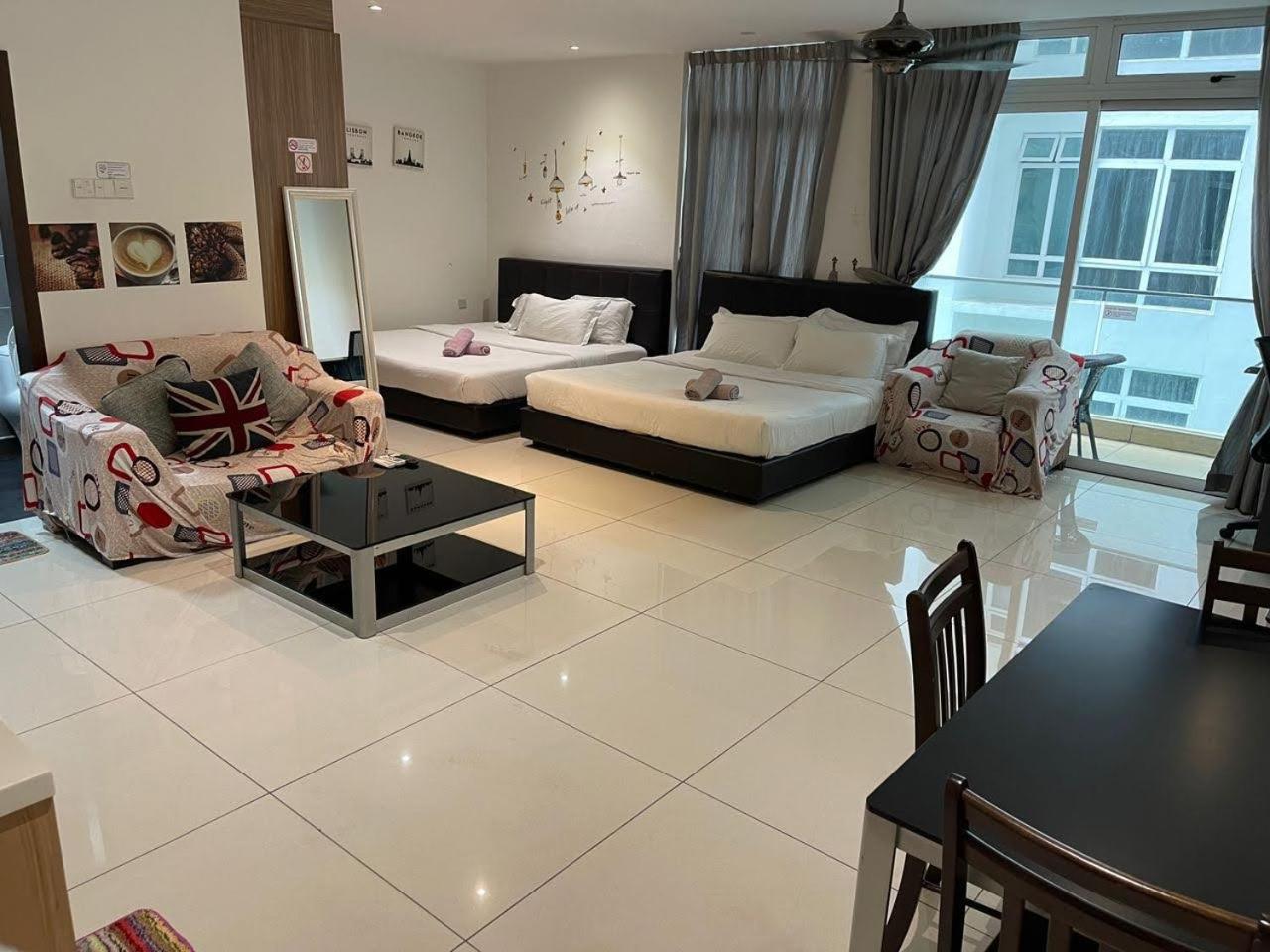 JB City D'Esplanade Shopping mall apartment