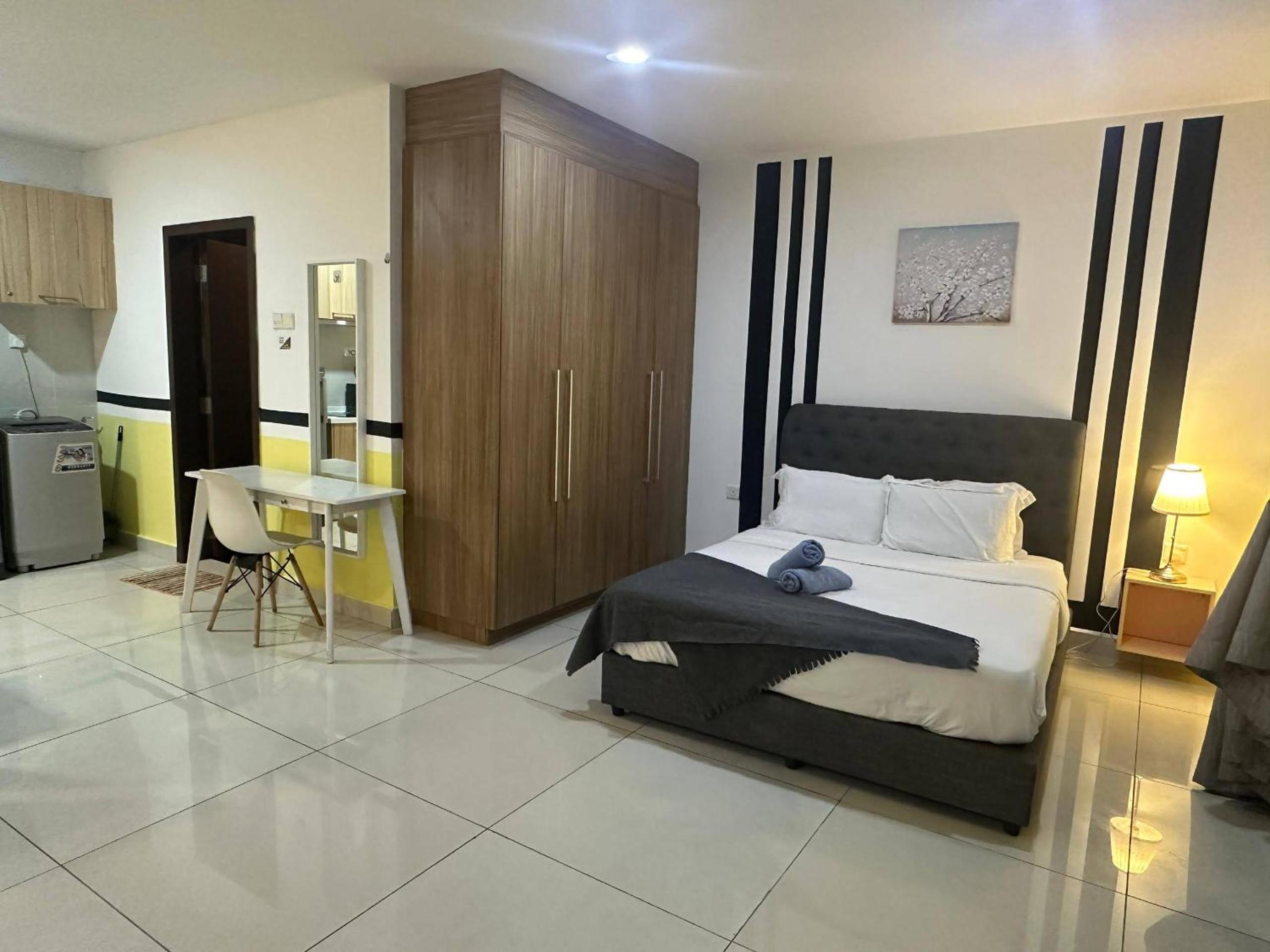 JB City D'Esplanade Shopping mall apartment