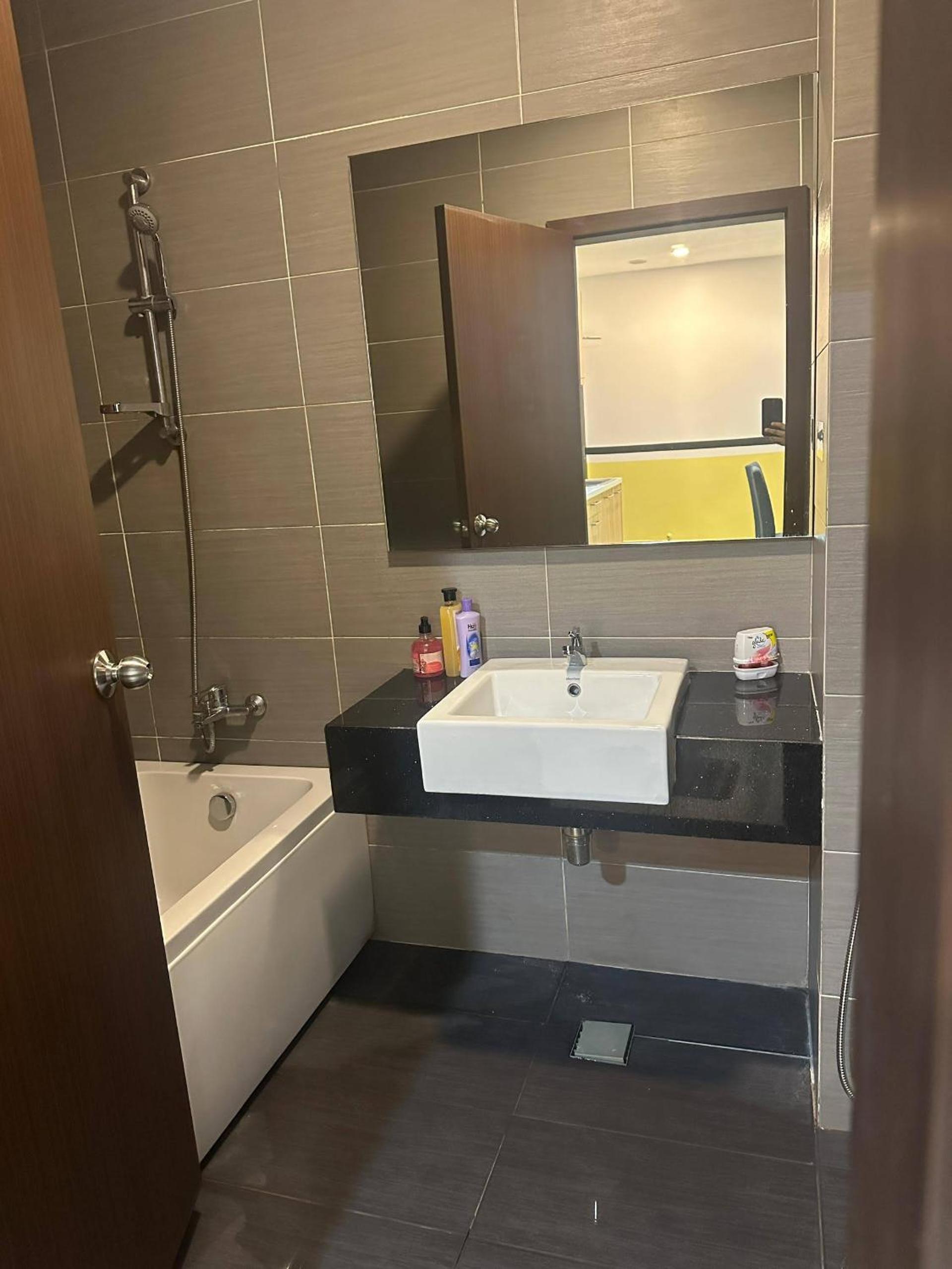 JB City D'Esplanade Shopping mall apartment