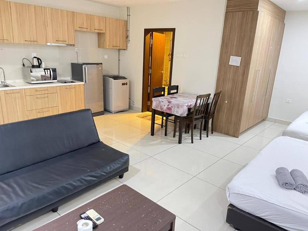 JB City D'Esplanade Shopping mall apartment