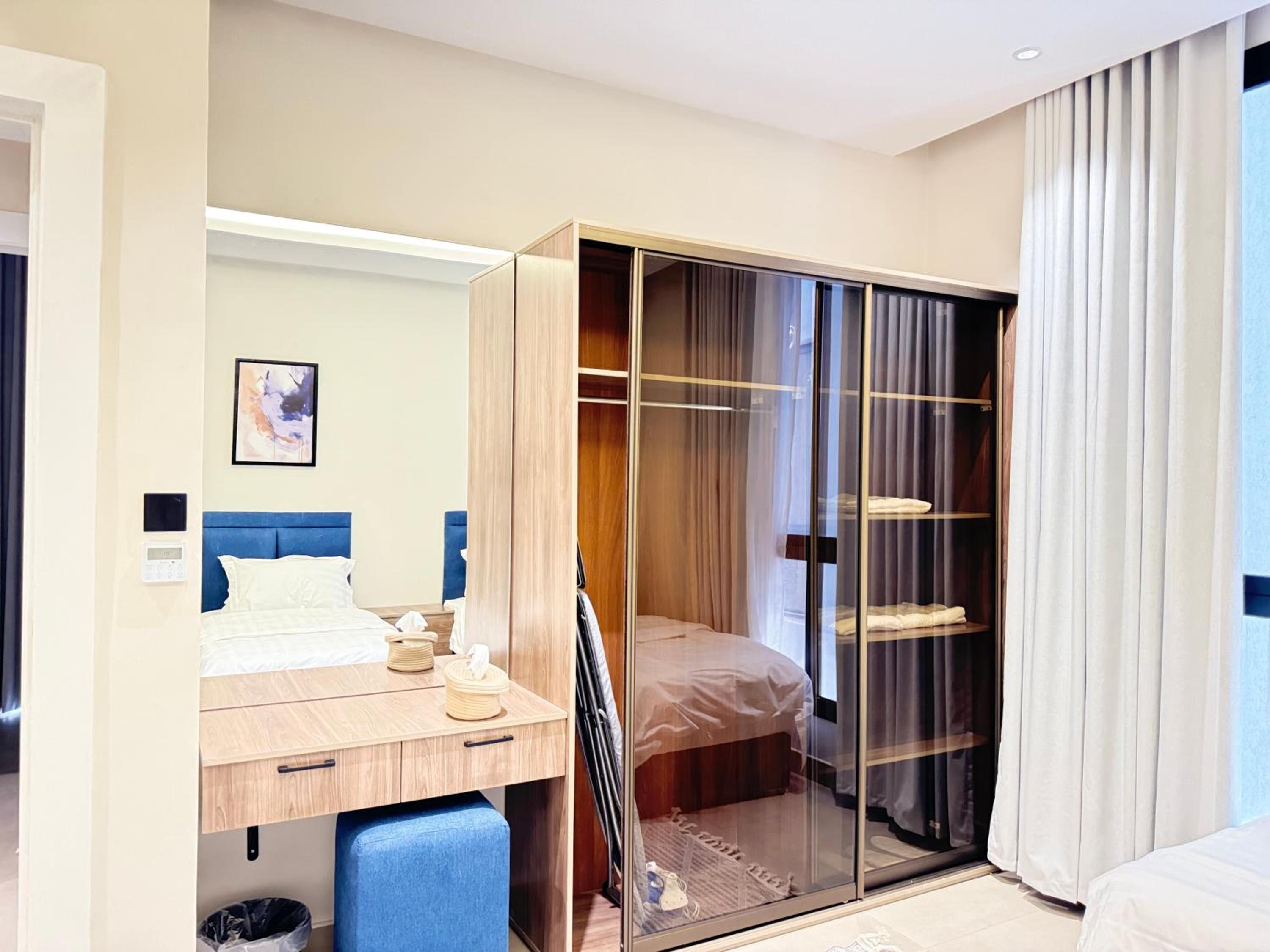 hotel room