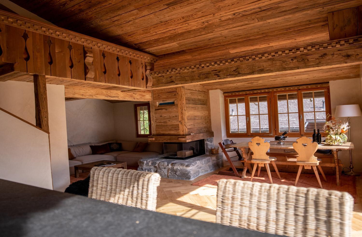 Modernes Chalet mit Sauna, Whirlpool und Bergblick
