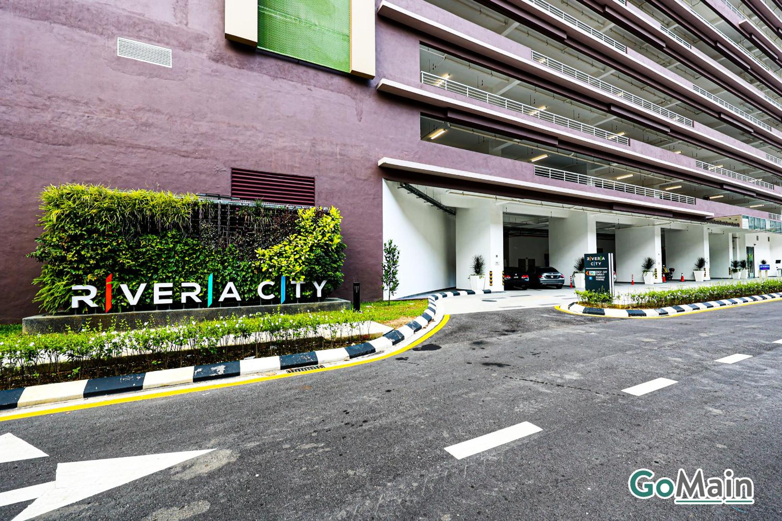 Infinity SkyPool - KL Suite KL Sentral Brickfield by GoMain