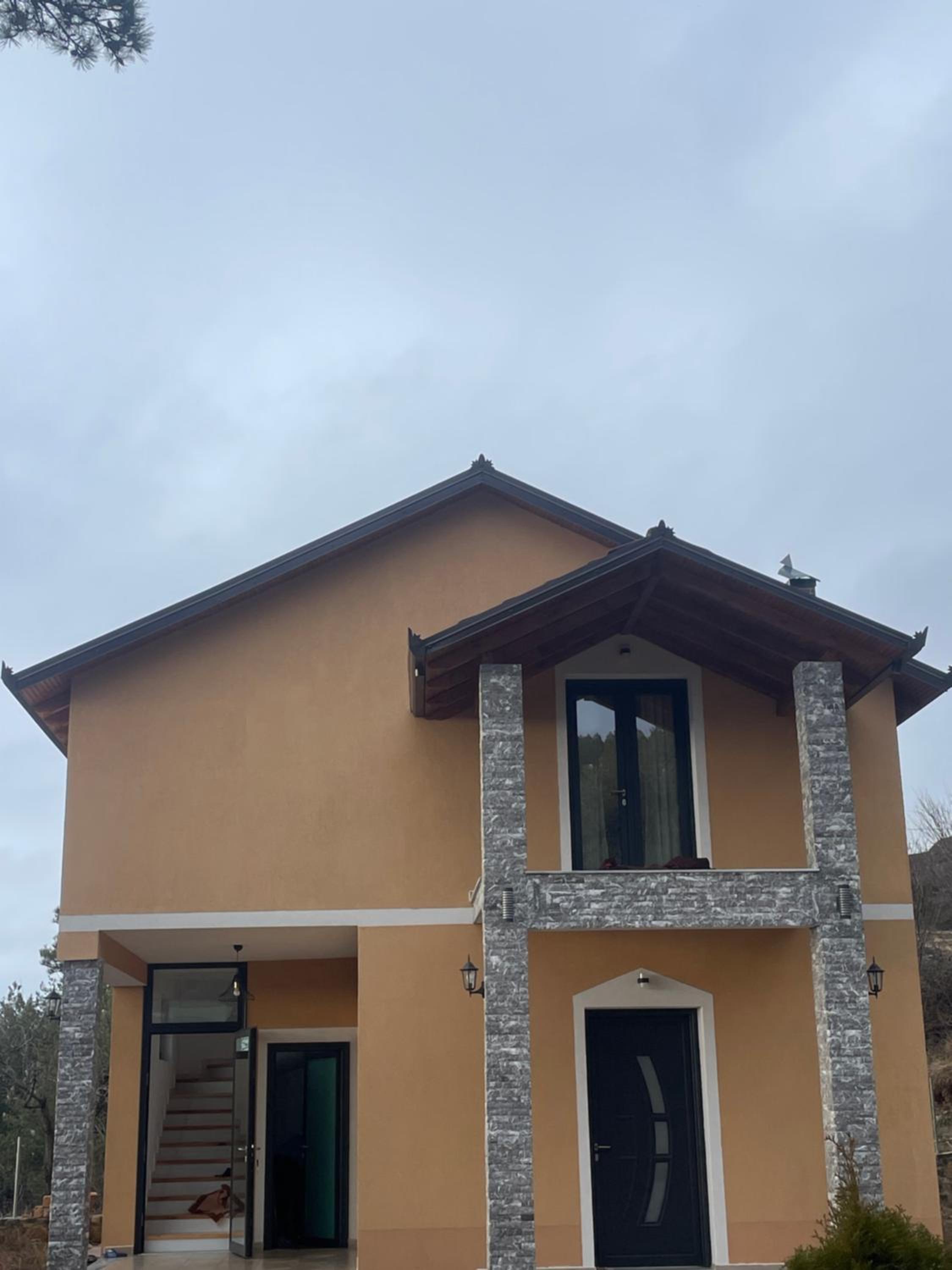 Shtepia Natyres Gjinar 2 photo 2