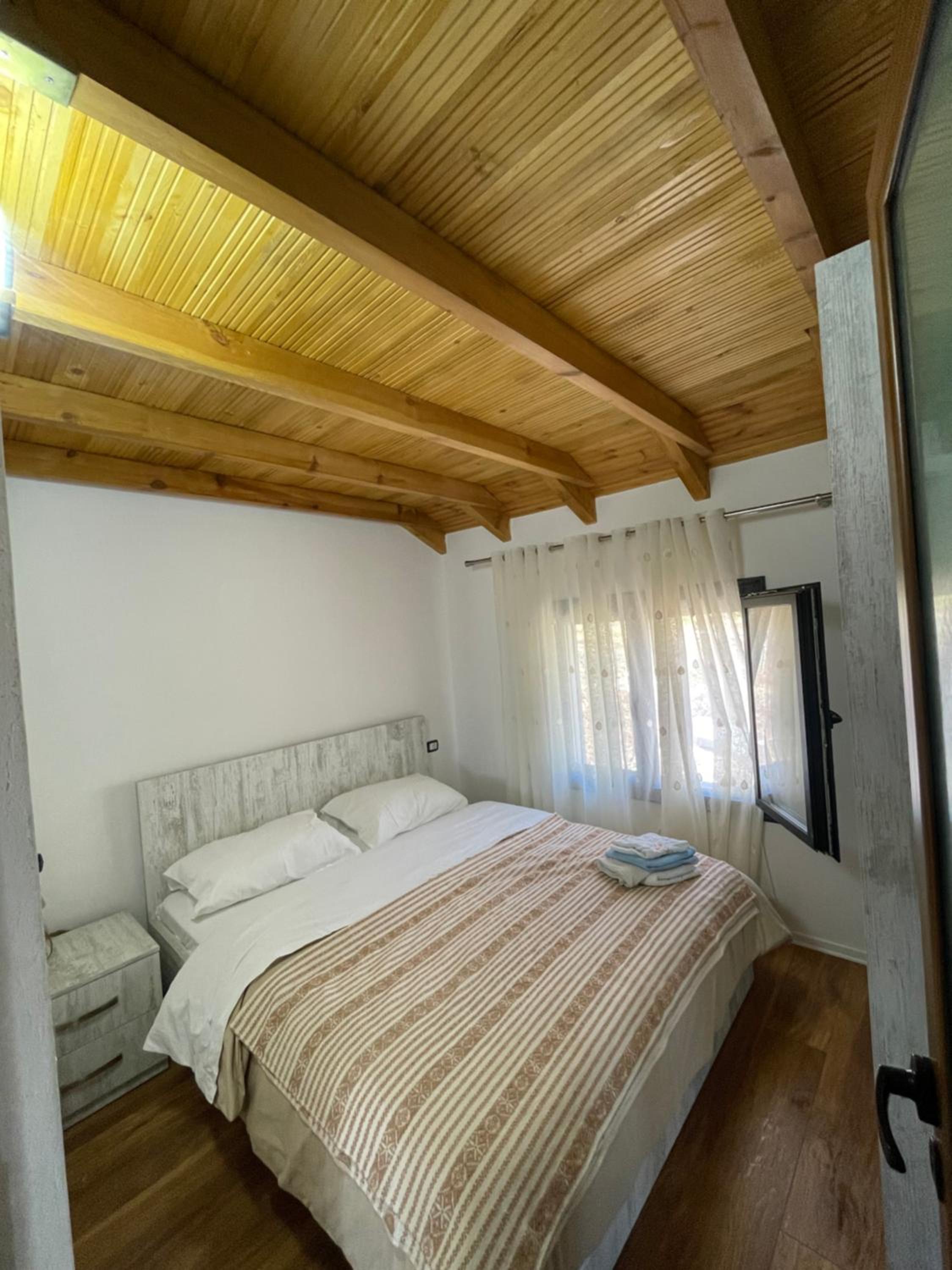 Shtepia Natyres Gjinar 2 photo 3