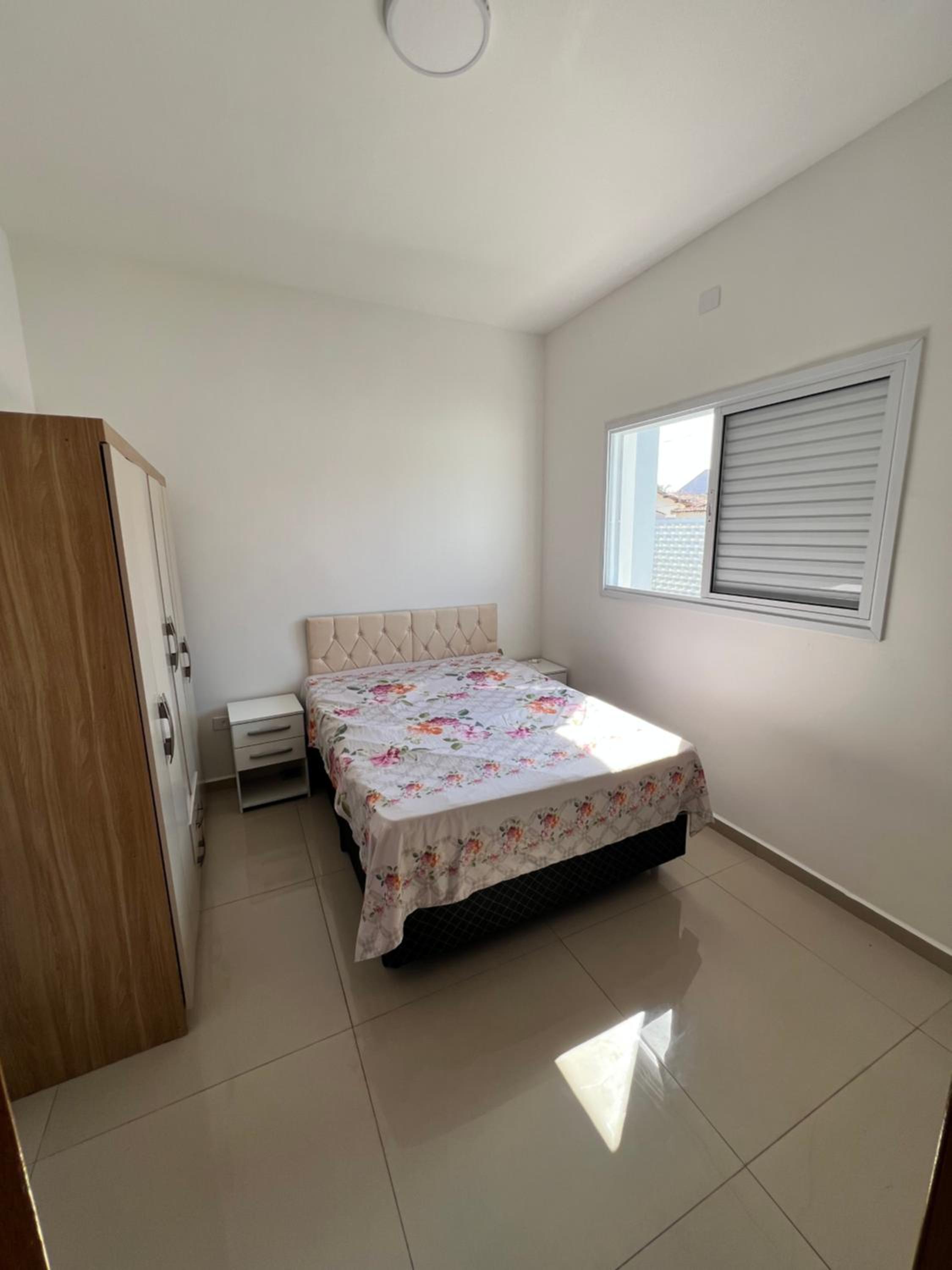 Piscina Aquecida Quartos com Ar cond 700m Praia
