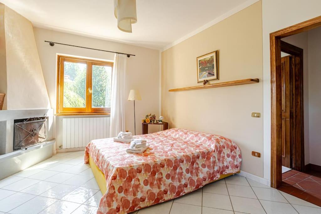 Relax tra le colline Toscane Private Park & WiFi view 3