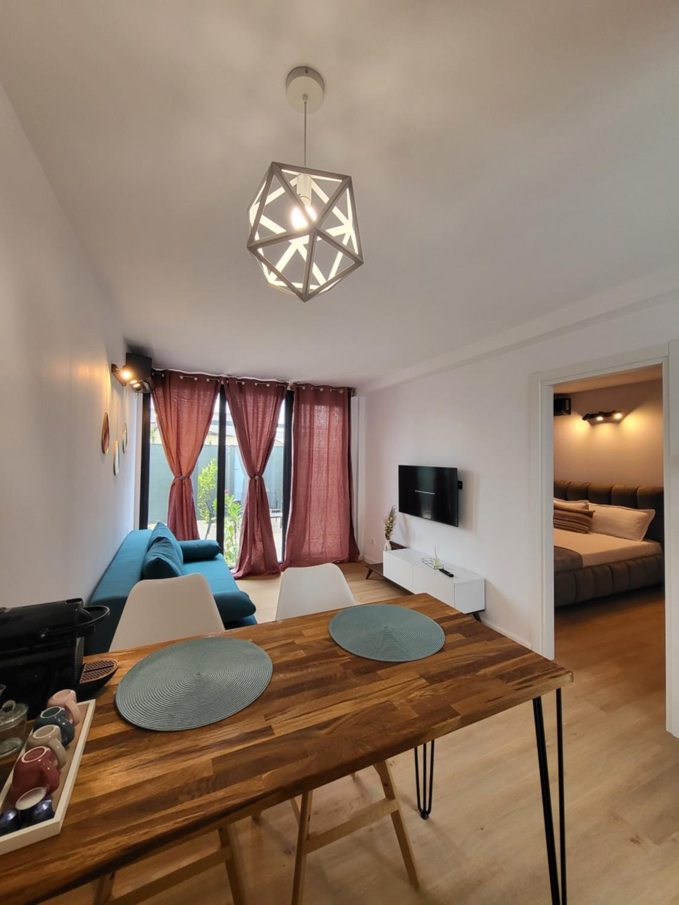 Casa en Sol - 5 min walk to Therme Balotesti view 4