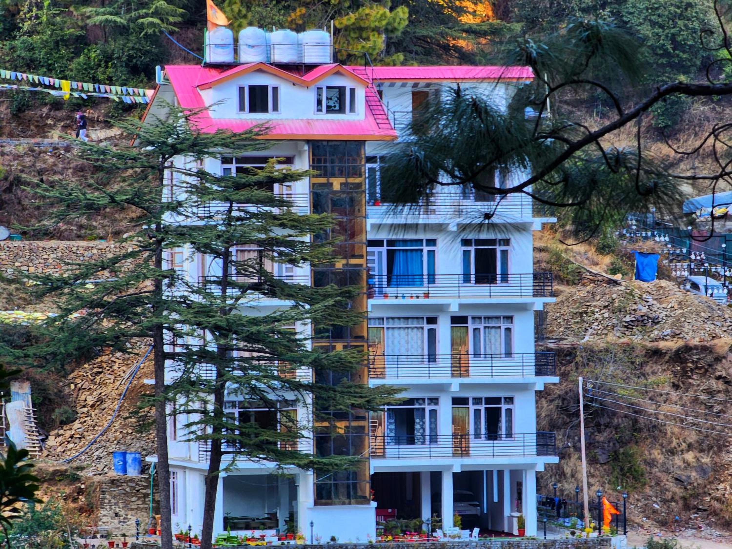 Solitude Inn by Epic Hospitality view 3