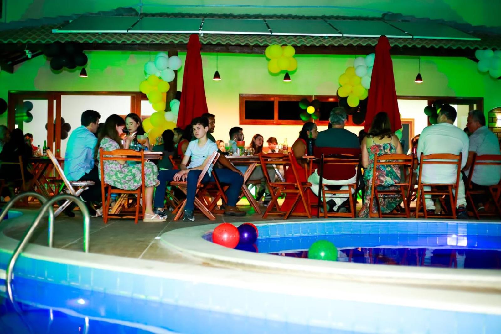 Villa Dubai Pousada, Restaurante e Pizzaria