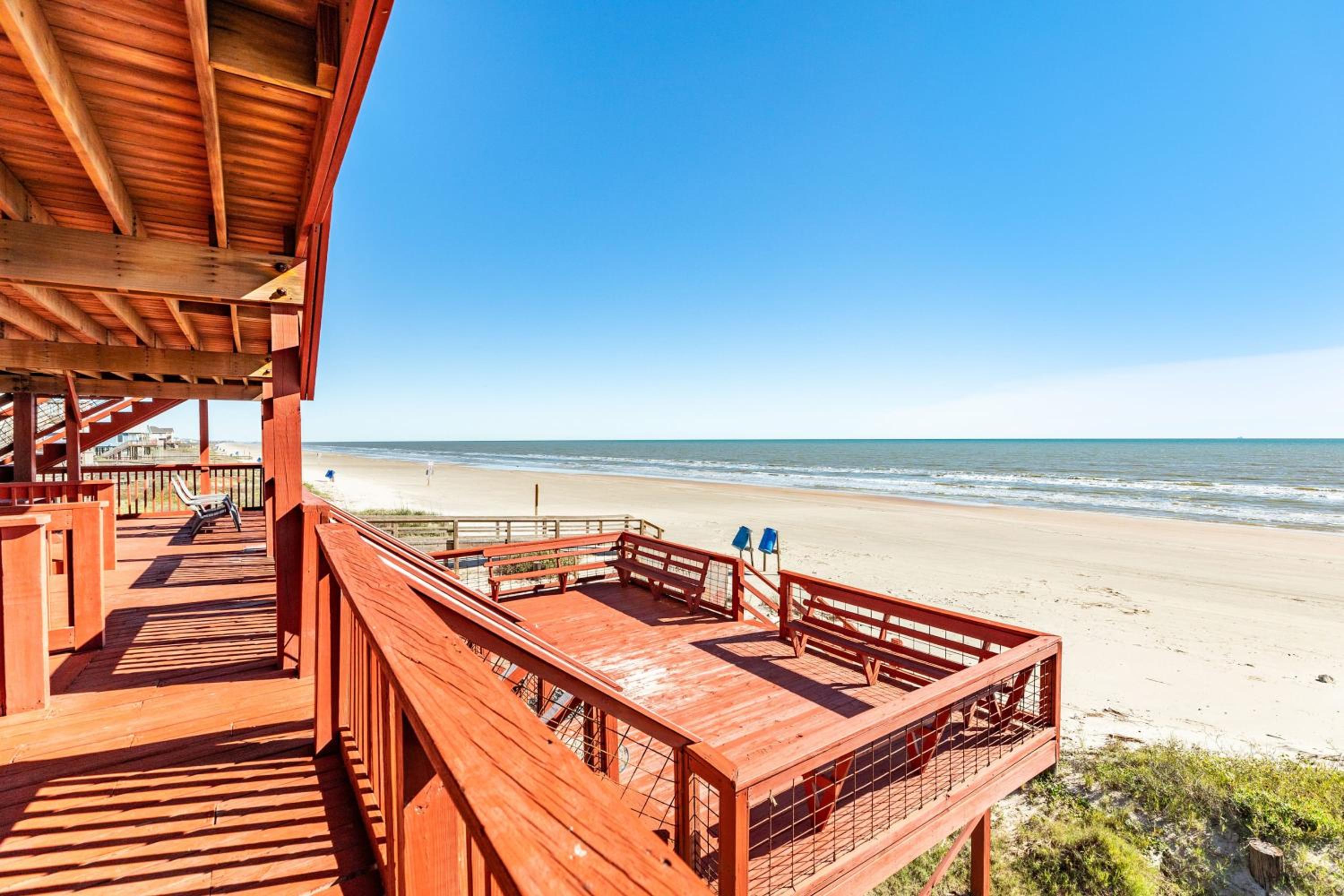 Unobstructed Oceanfront SEAGULL Unit 3 Beach Pad! view 5