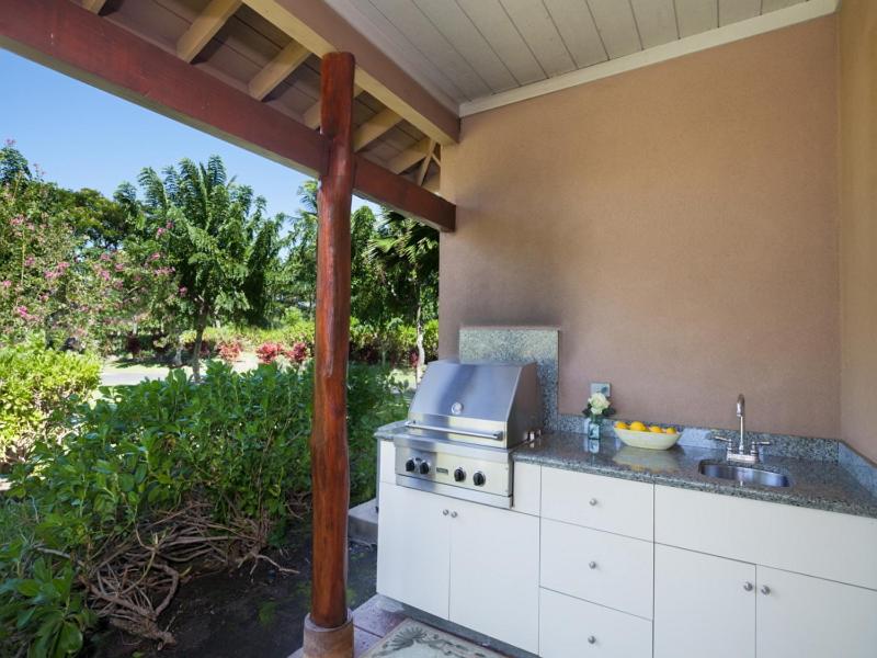 Includes Mauna Lani Beach Club Pass 1506 Fairways at Mauna Lani - Property Image 10