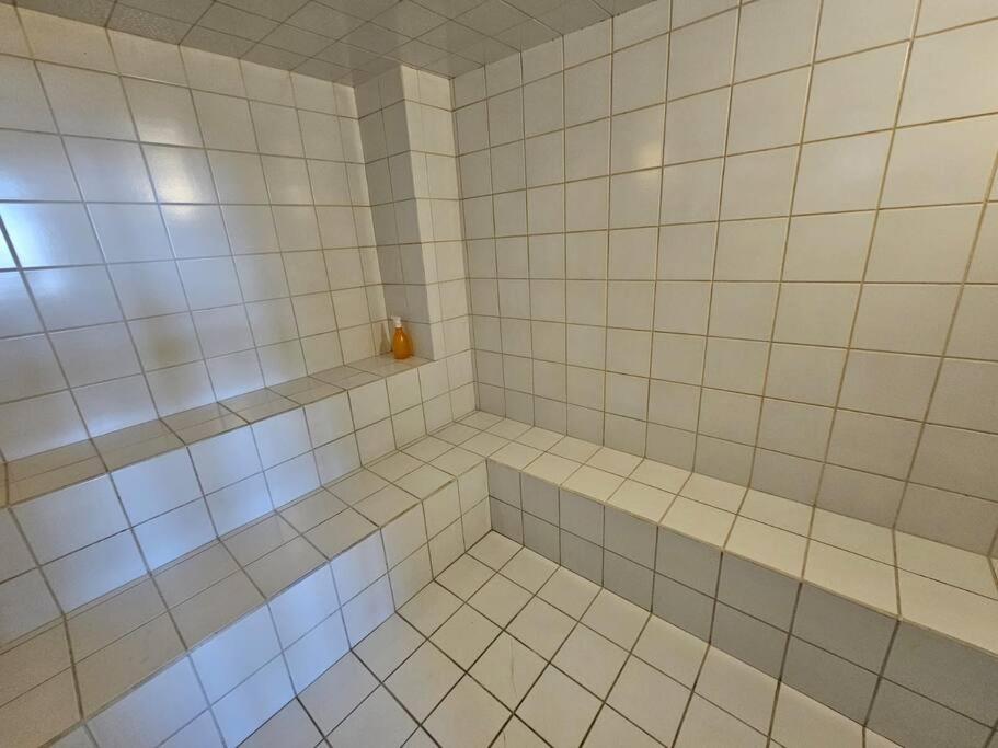 Apto completo super confortável e moderno próximo Metro Vila Madalena