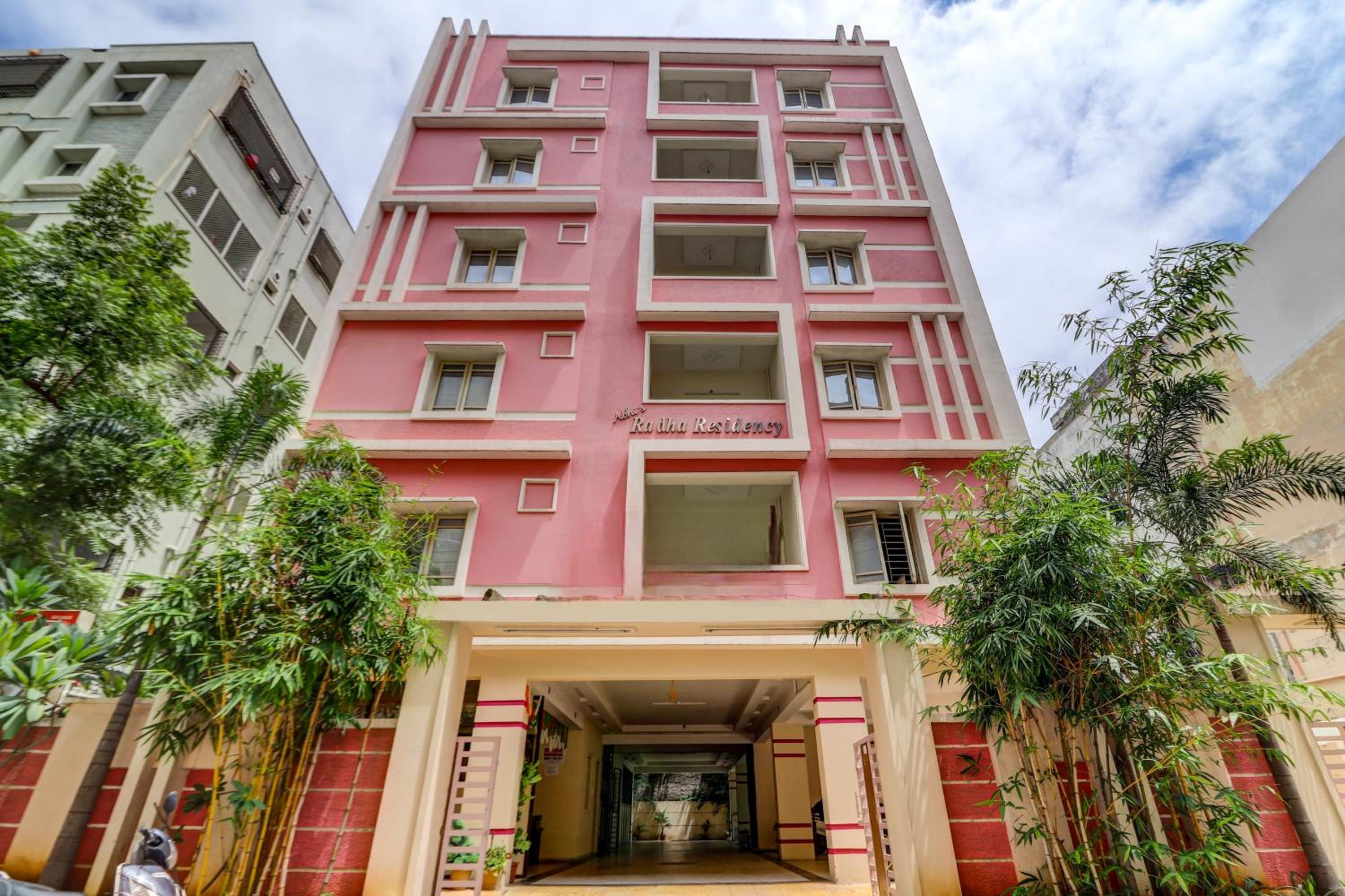 Cozy 3BHK service apartment in kukatpally view 5