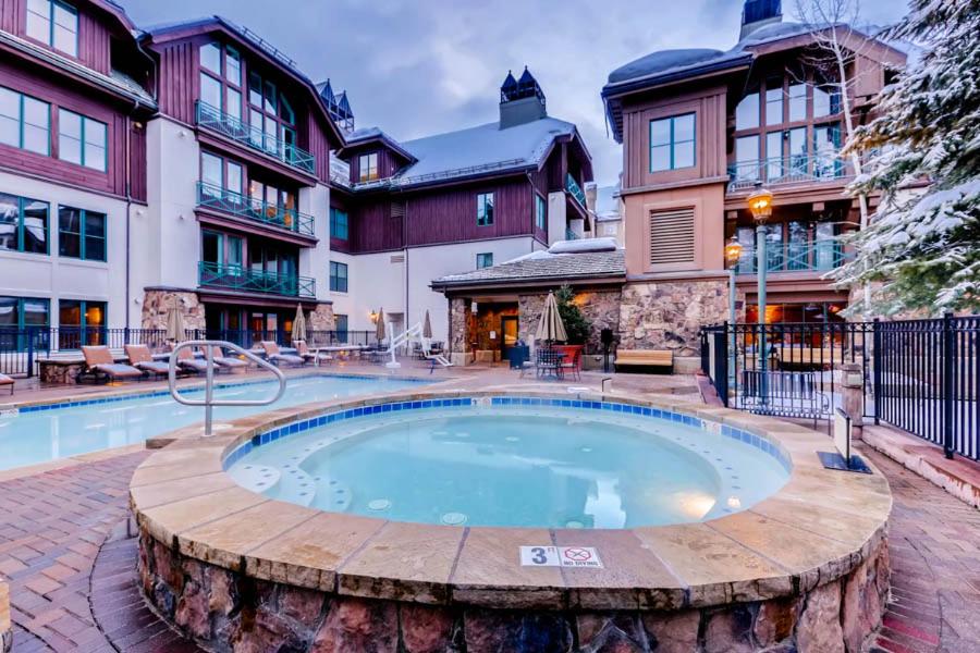 Villa Montane 117 by East West Hospitality view 4