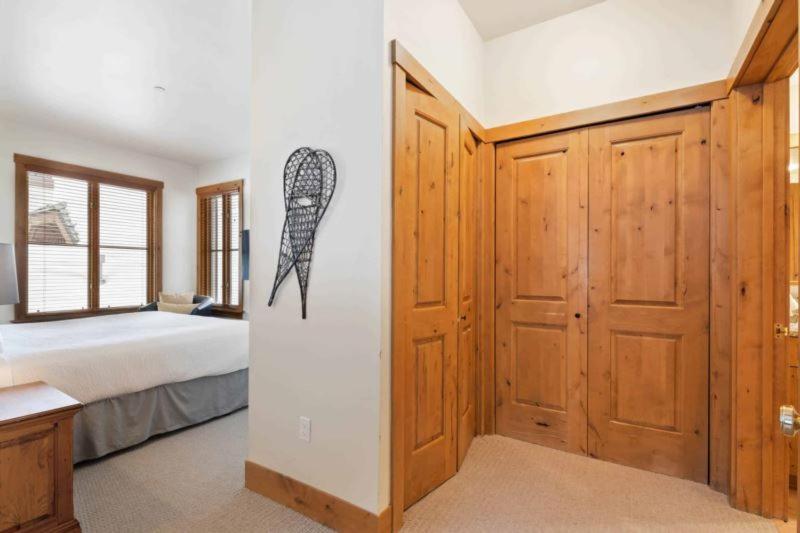 Villa Montane 110 by East West Hospitality view 3