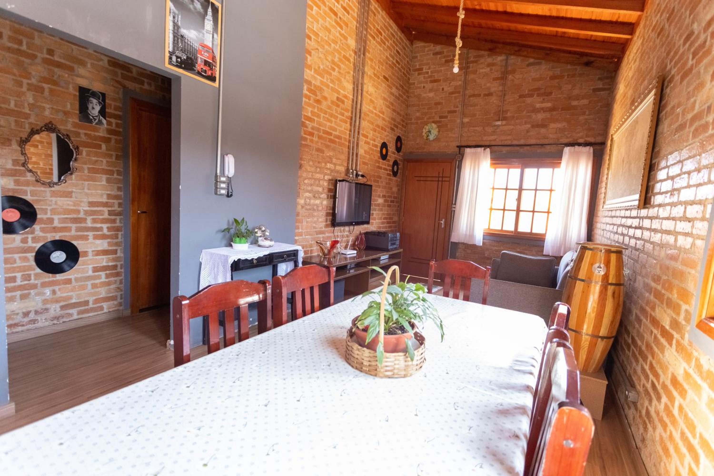 Imperial House - Linda Casa Rústica