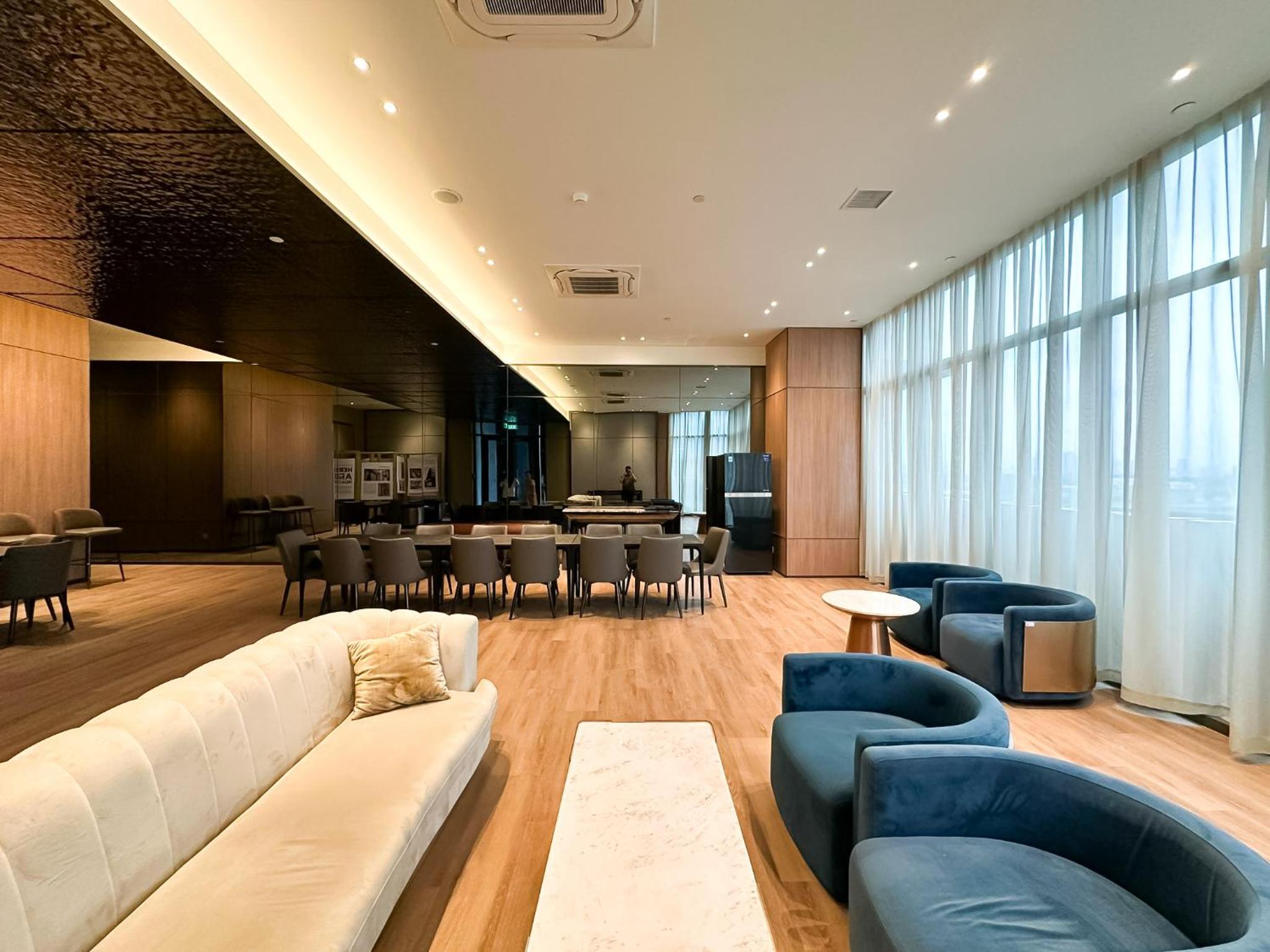 Metropole Thu Thiem - Tiff's Opera Suite