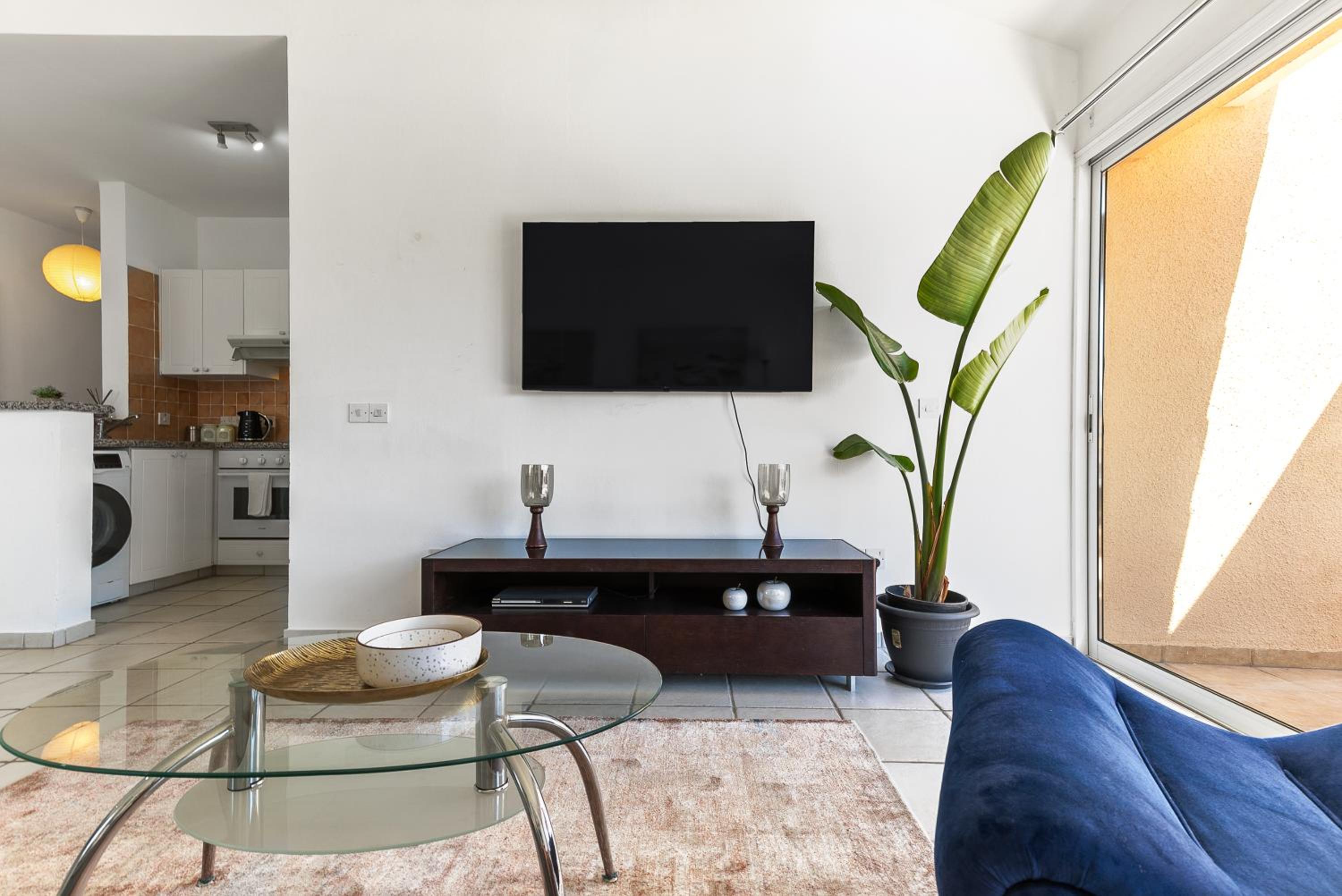 Limnaria Gardens Beautiful Apartment by VICHY Holidays