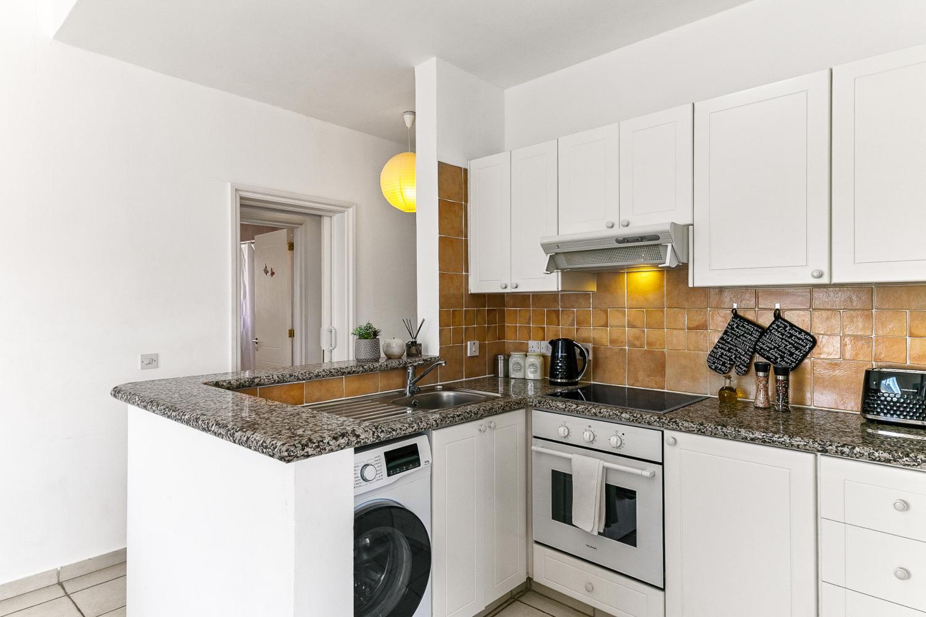 Limnaria Gardens Beautiful Apartment by VICHY Holidays