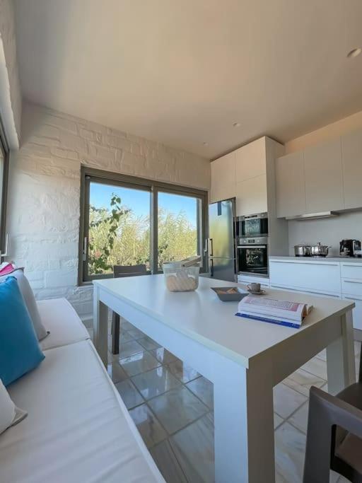 Amaryl Seaside Residence