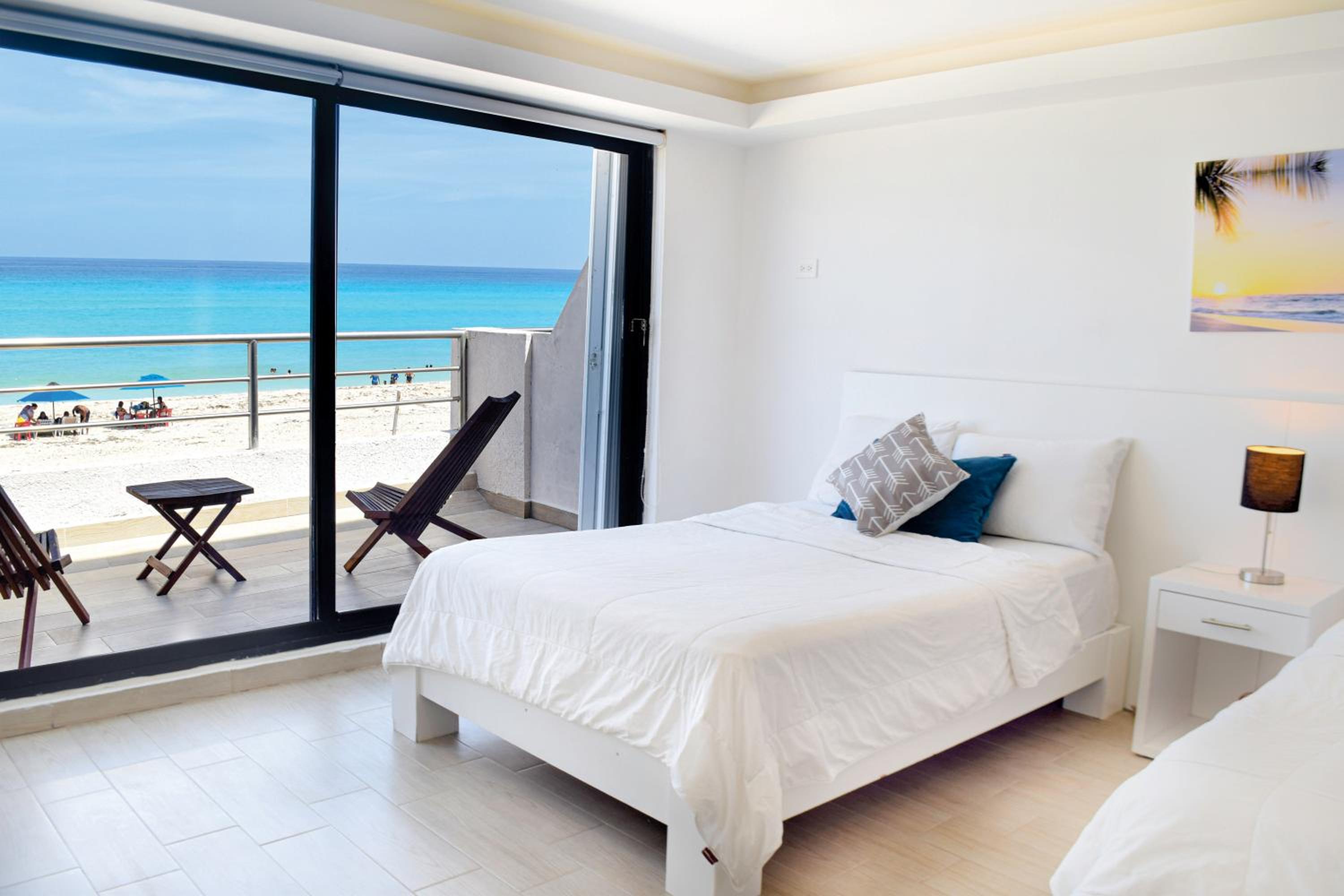Beachfront apartment Marlin Villa 107