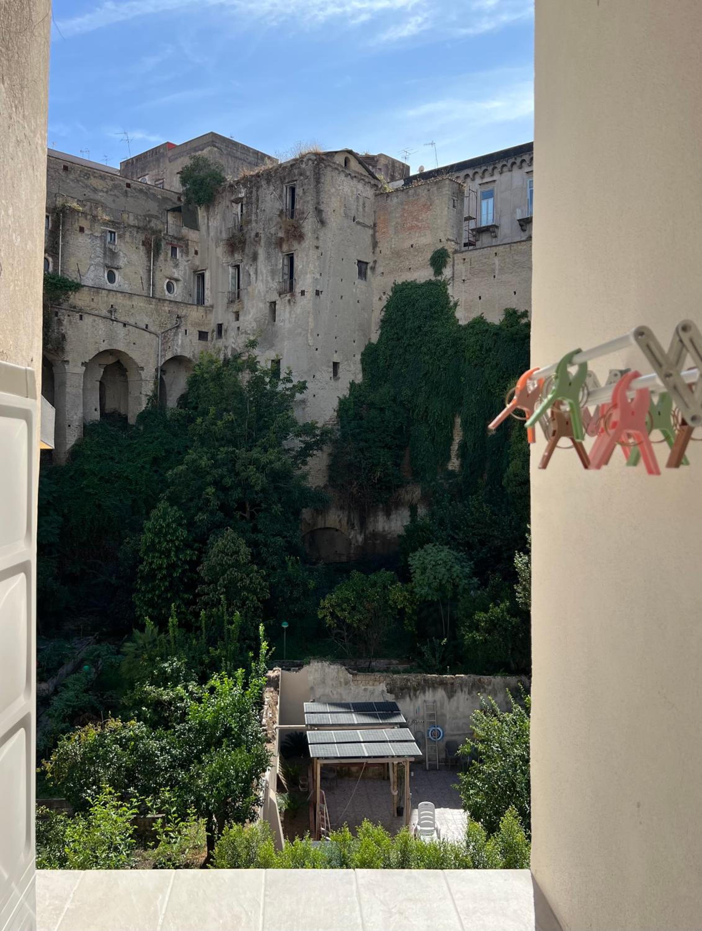 Napoli centro madame Naples con terrazzo e vista giardino
