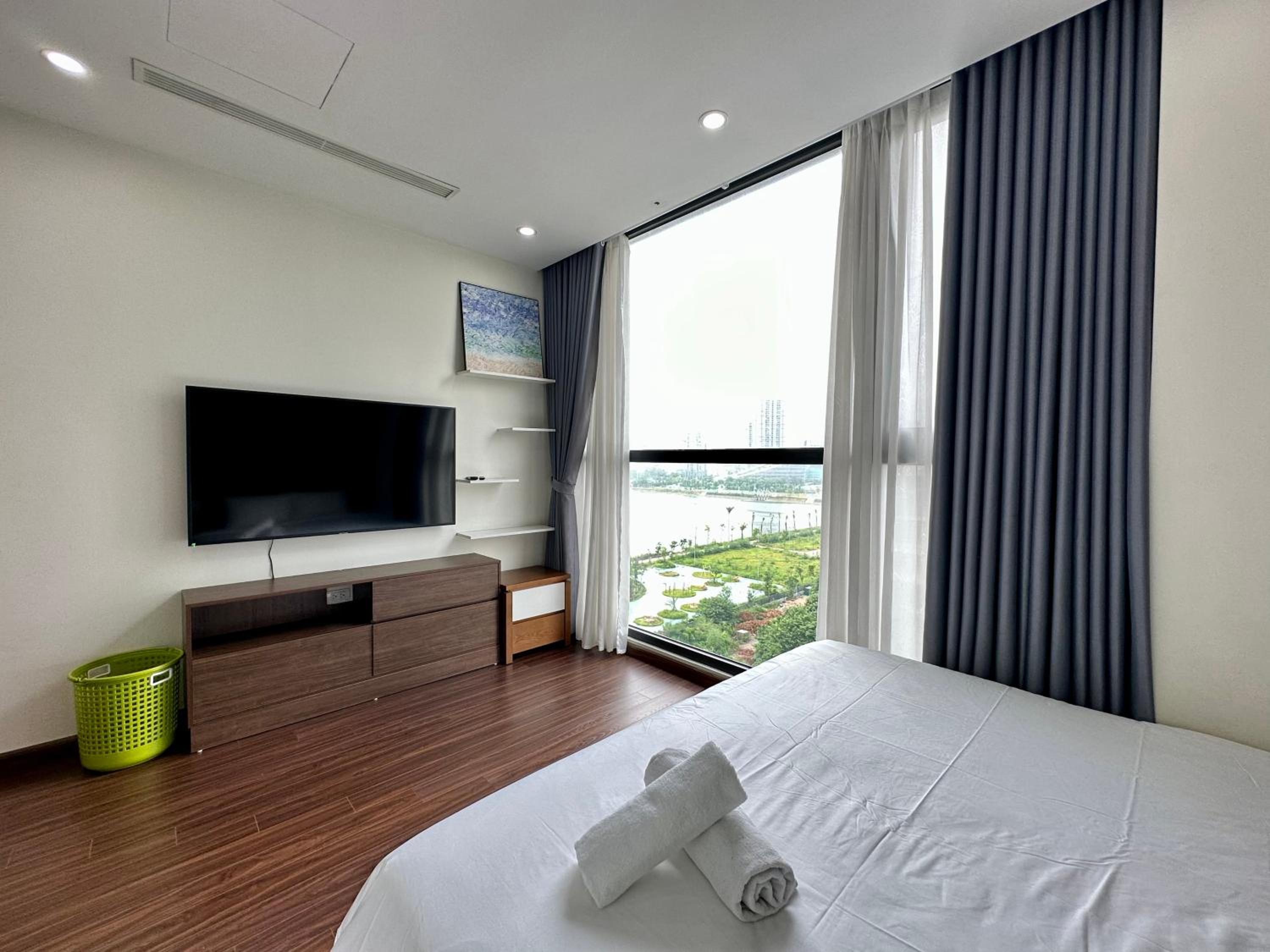 Liliving in Skylake - Căn hộ 3 phòng ngủ sang trọng với view hồ - Near Keangnam