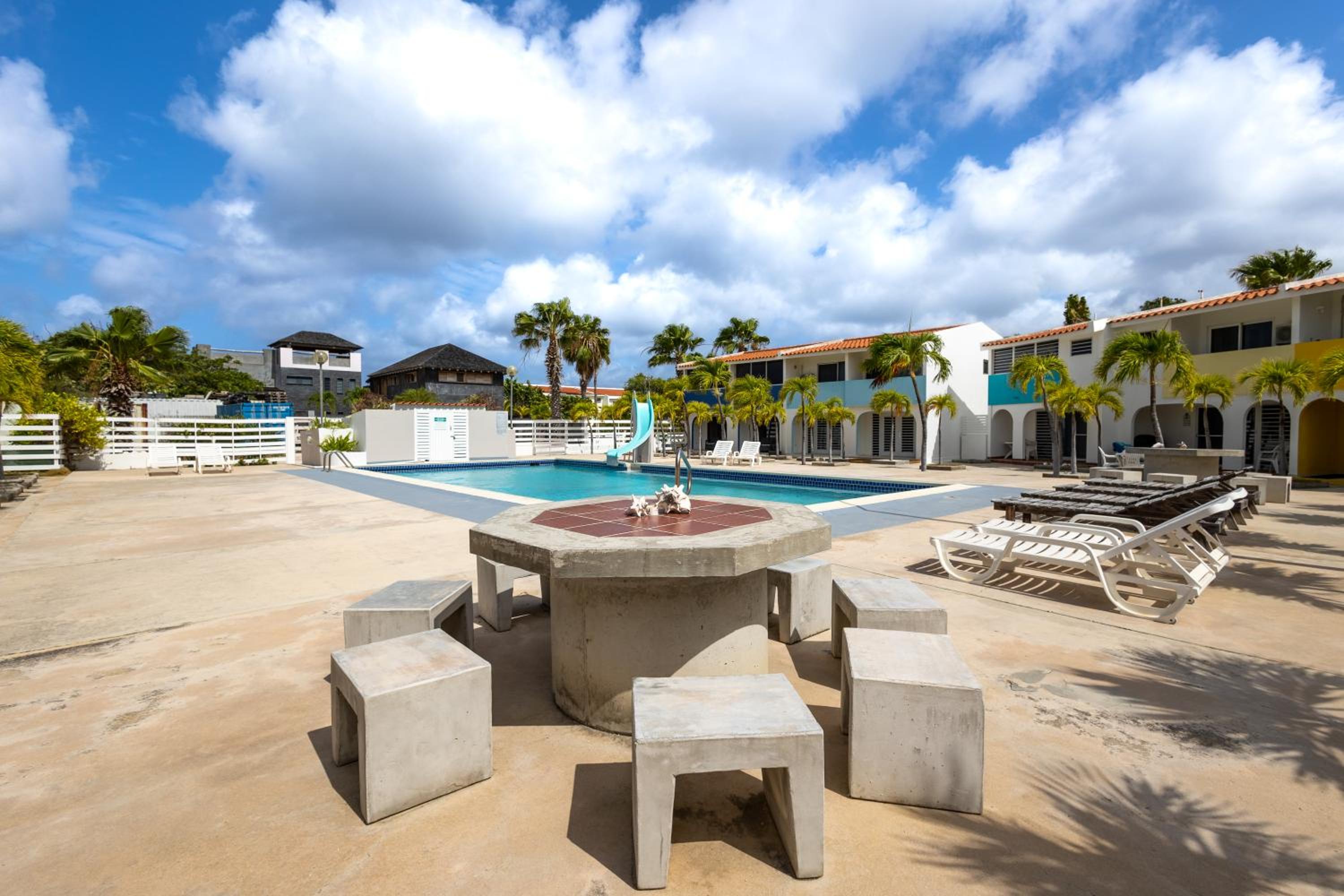 Lighthouse Beach Resort with Ocean View