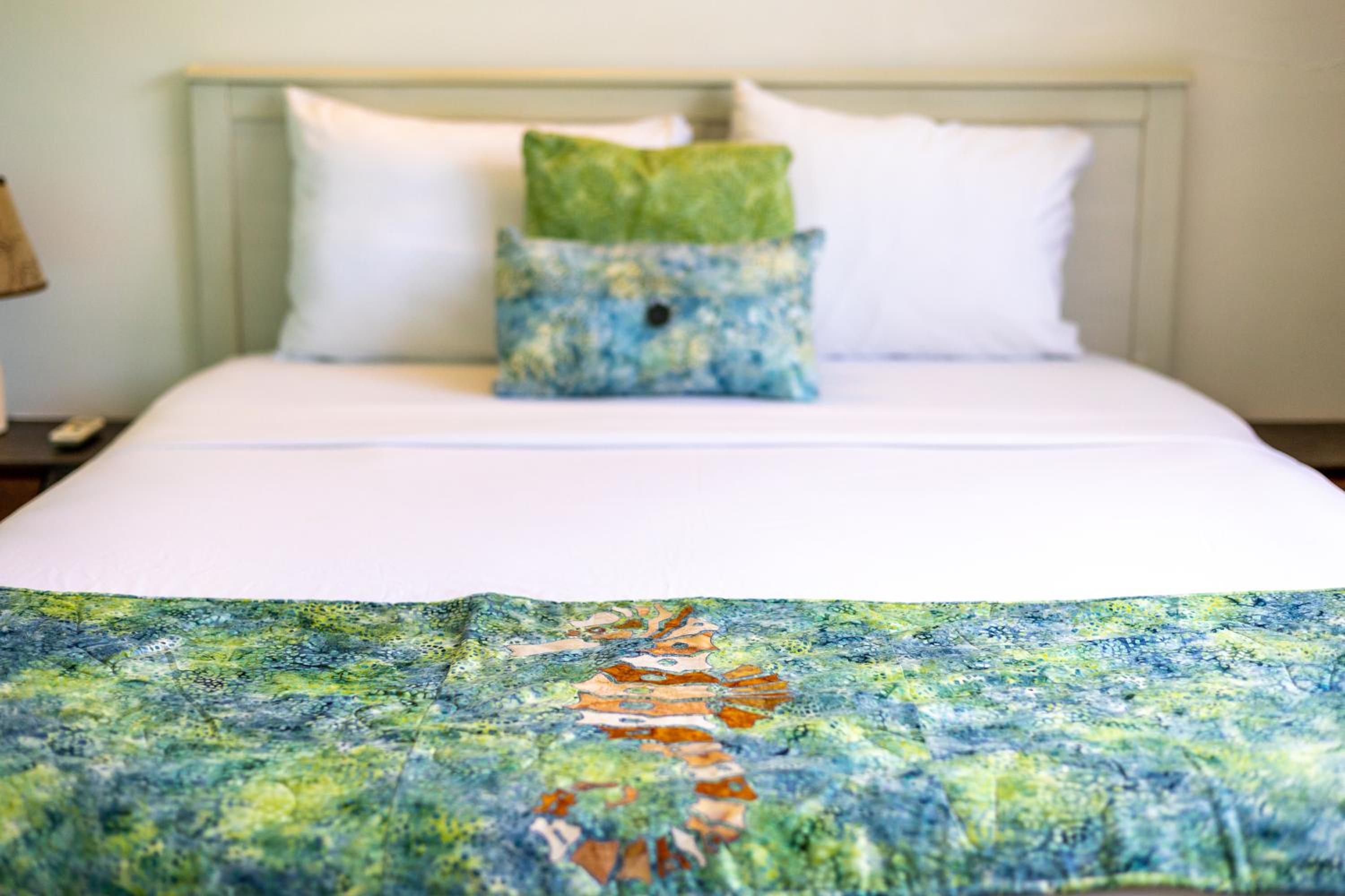 Lighthouse Beach Resort with Ocean View