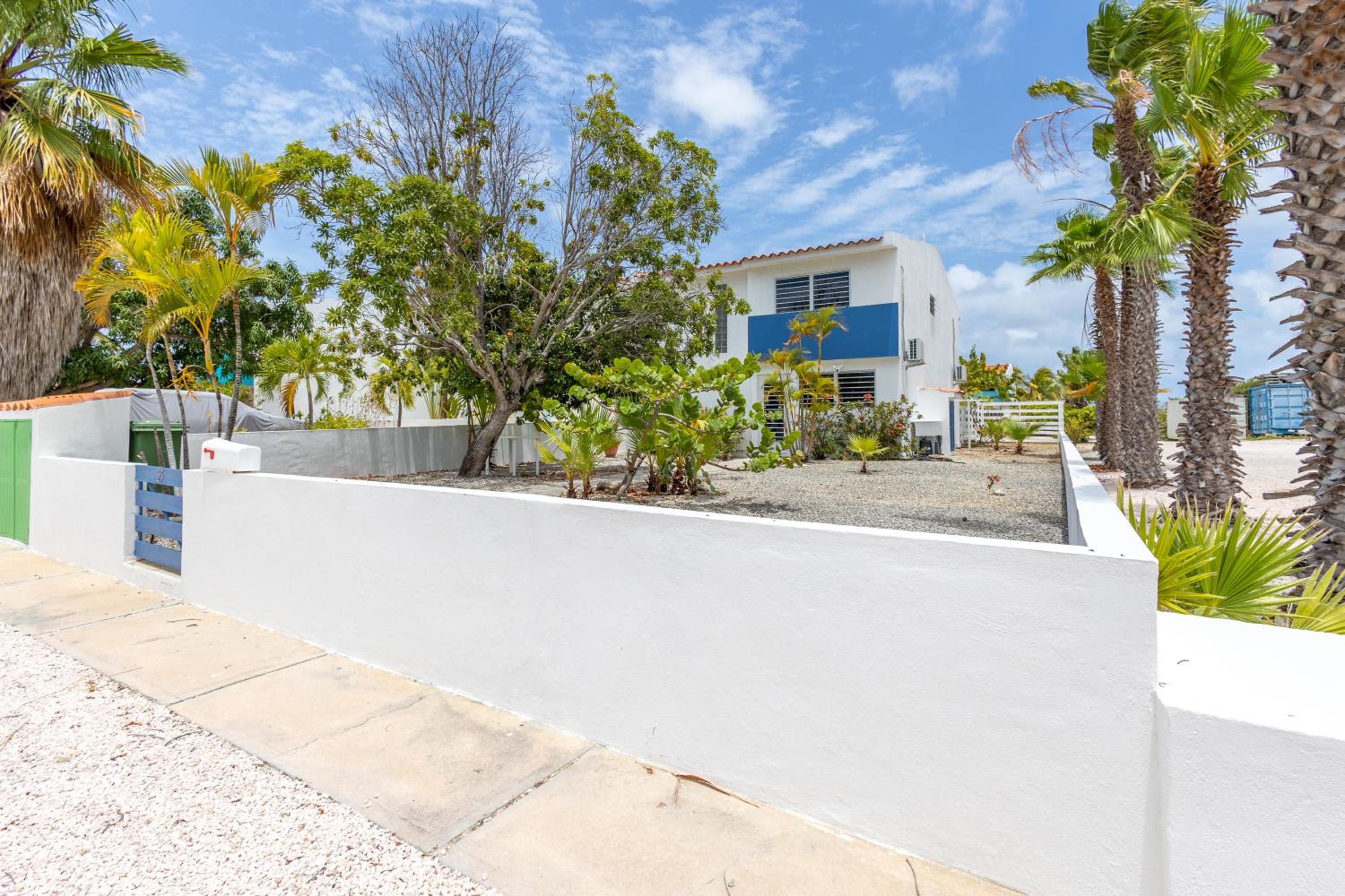 Lighthouse Beach Resort with Ocean View