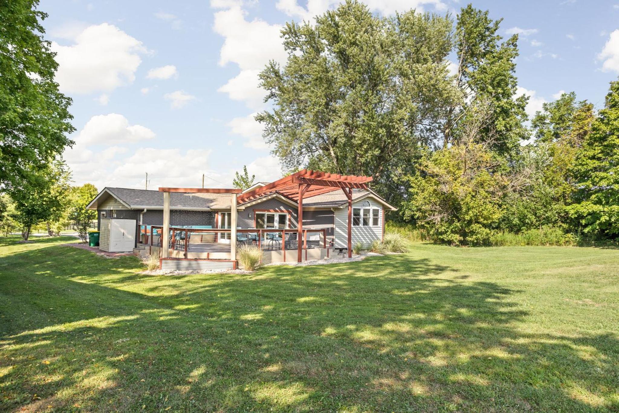 Sleeps 10, Indoor and Outdoor Theaters, Batting Cage, & Games! view 3