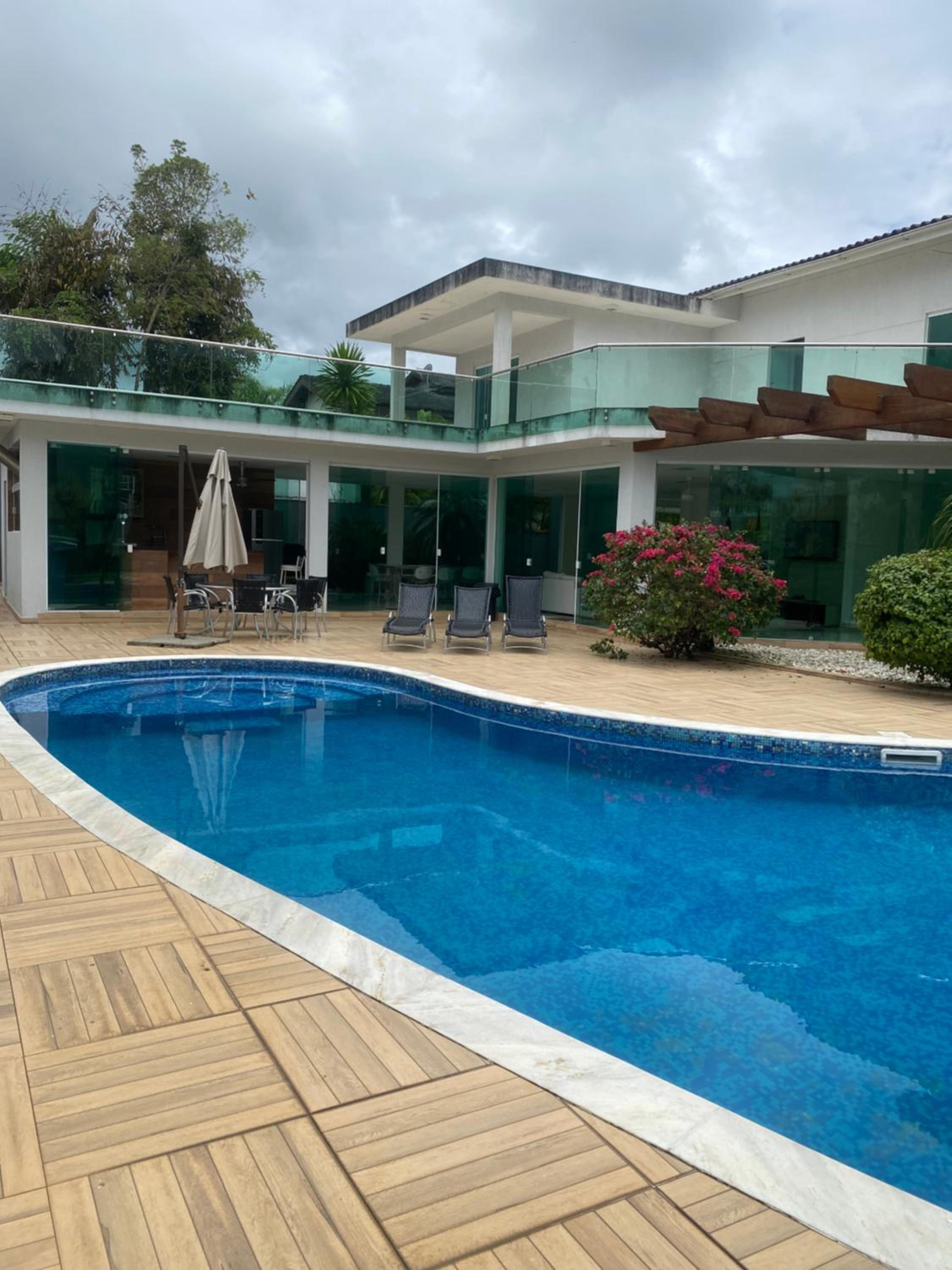 Casa de Praia em Condomínio Hanga Roa Bertioga