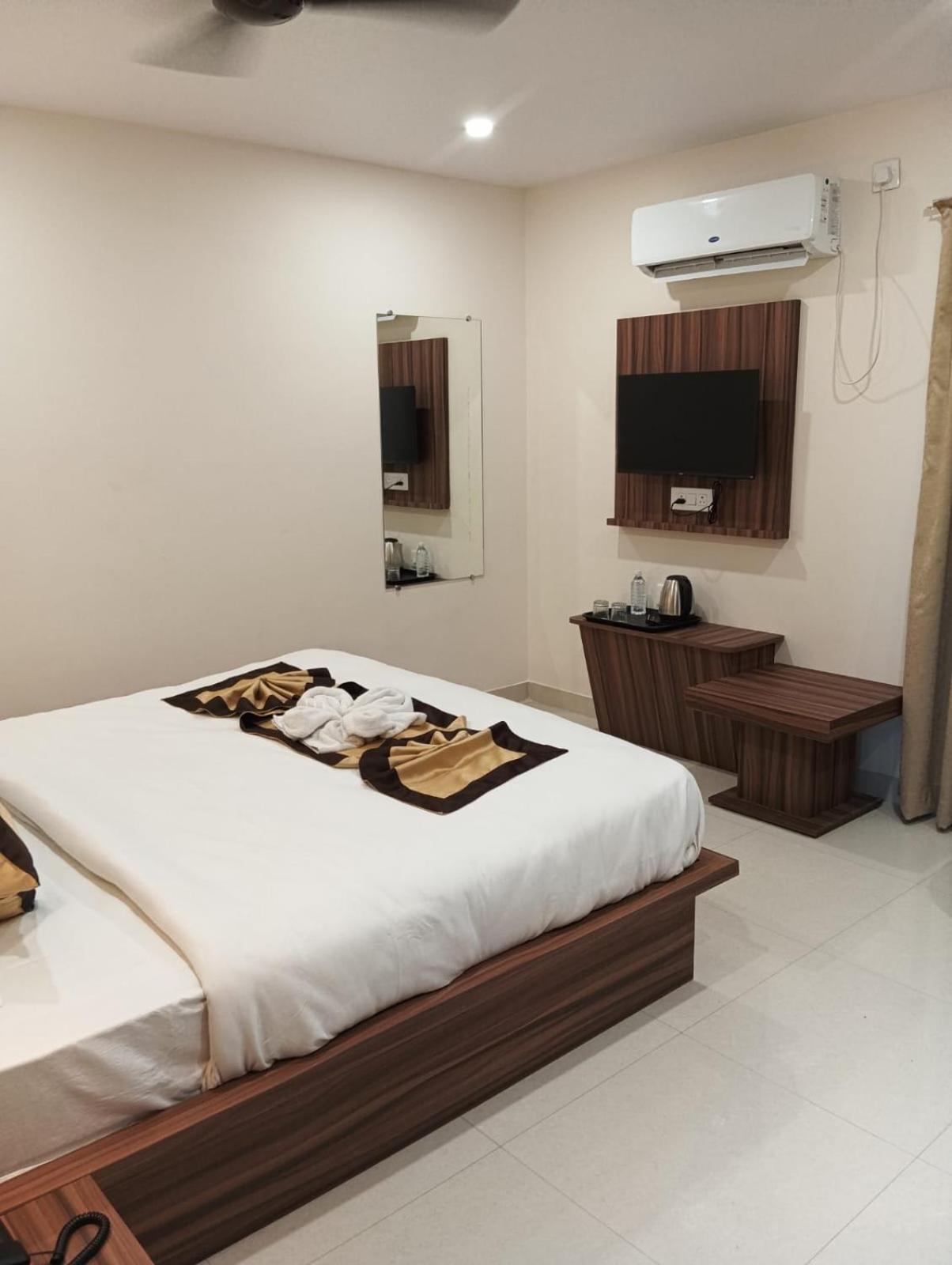 Hotel Mittal International view 3