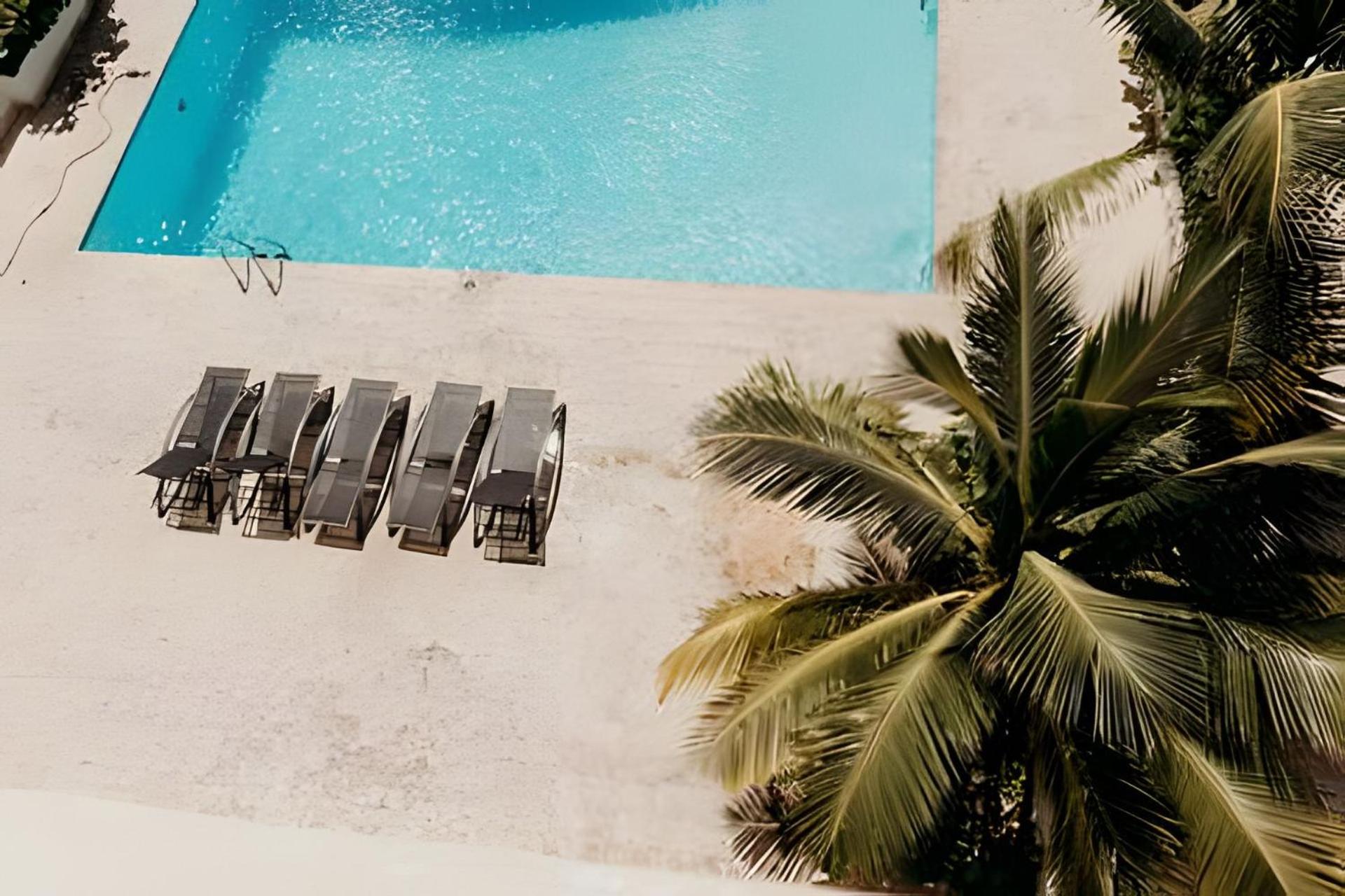 Oceanfront 3 Bedroom With Jacuzzi and Pool