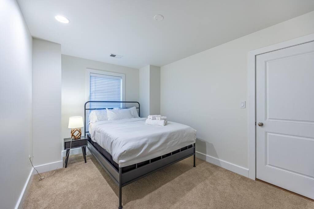 Luxurious Home Retreat with Gym Near DC