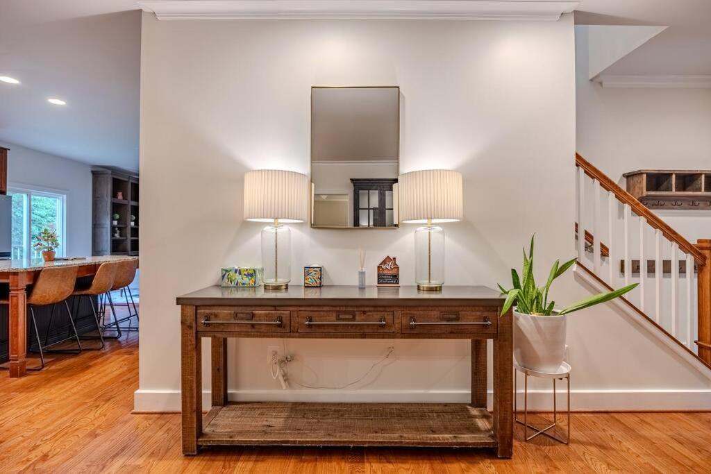 Luxurious Home Retreat with Gym Near DC