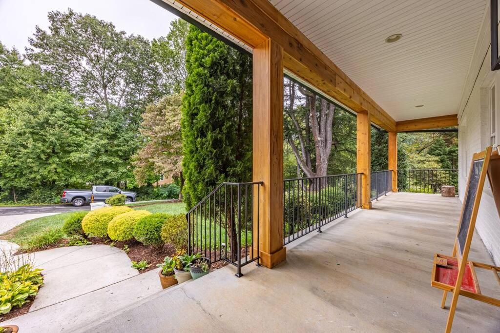 Luxurious Home Retreat with Gym Near DC
