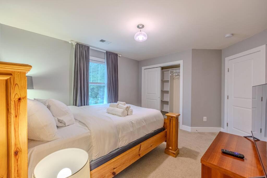 Luxurious Home Retreat with Gym Near DC