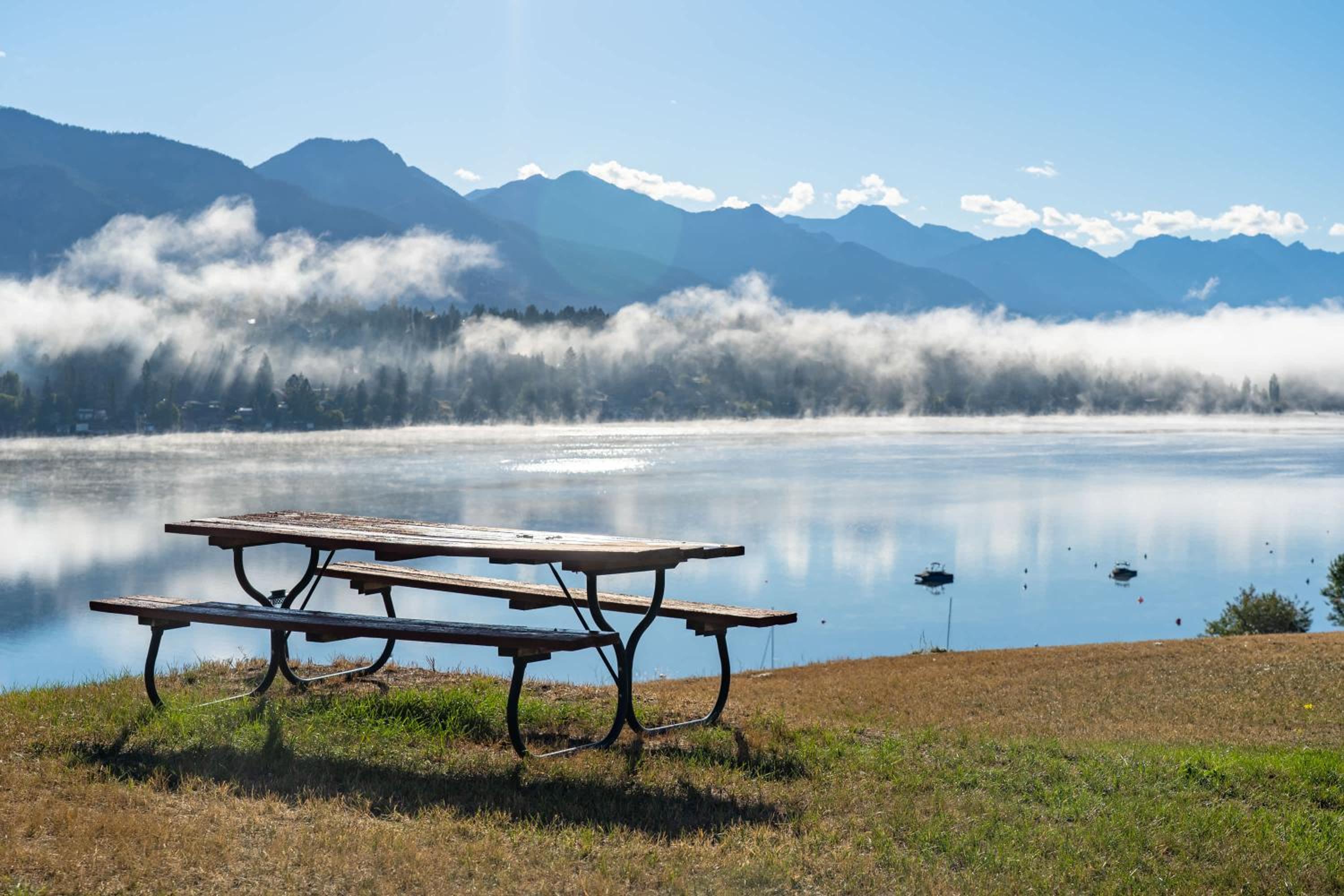 The Aura I Lake View I Hot Tub I Sleeps 27 Guests