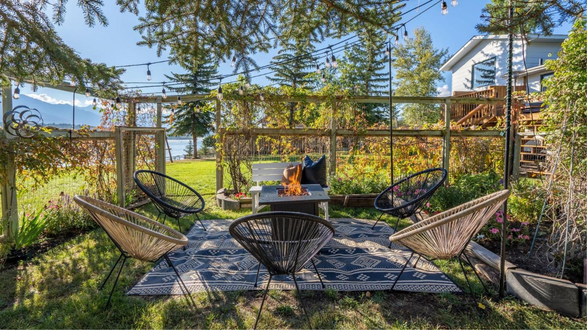 The Aura I Lake View I Hot Tub I Sleeps 27 Guests