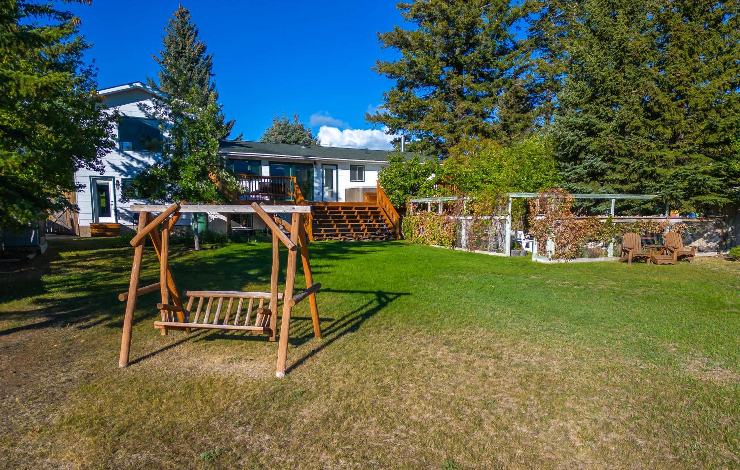 The Aura I Lake View I Hot Tub I Sleeps 27 Guests