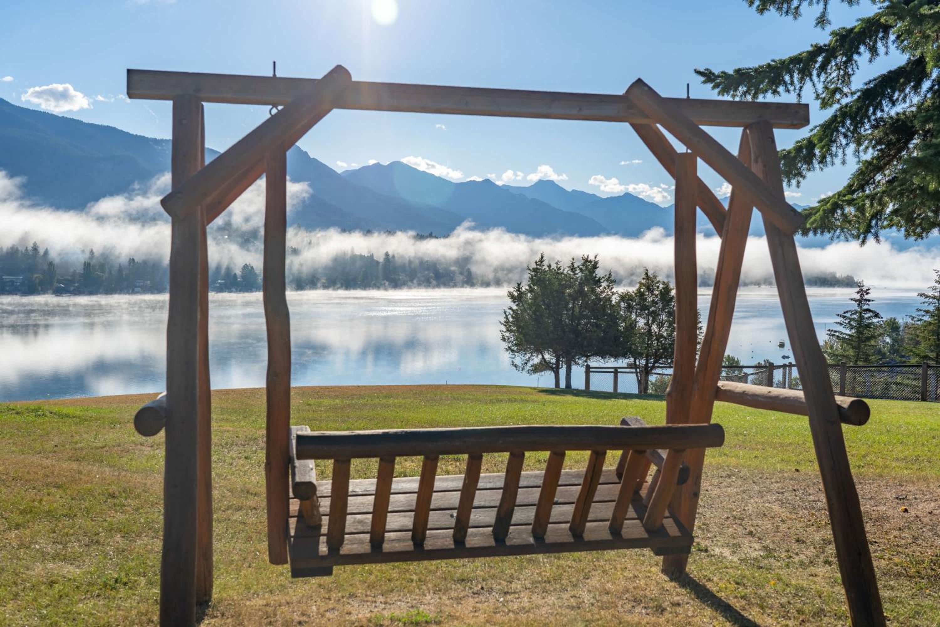 The Aura I Lake View I Hot Tub I Sleeps 27 Guests