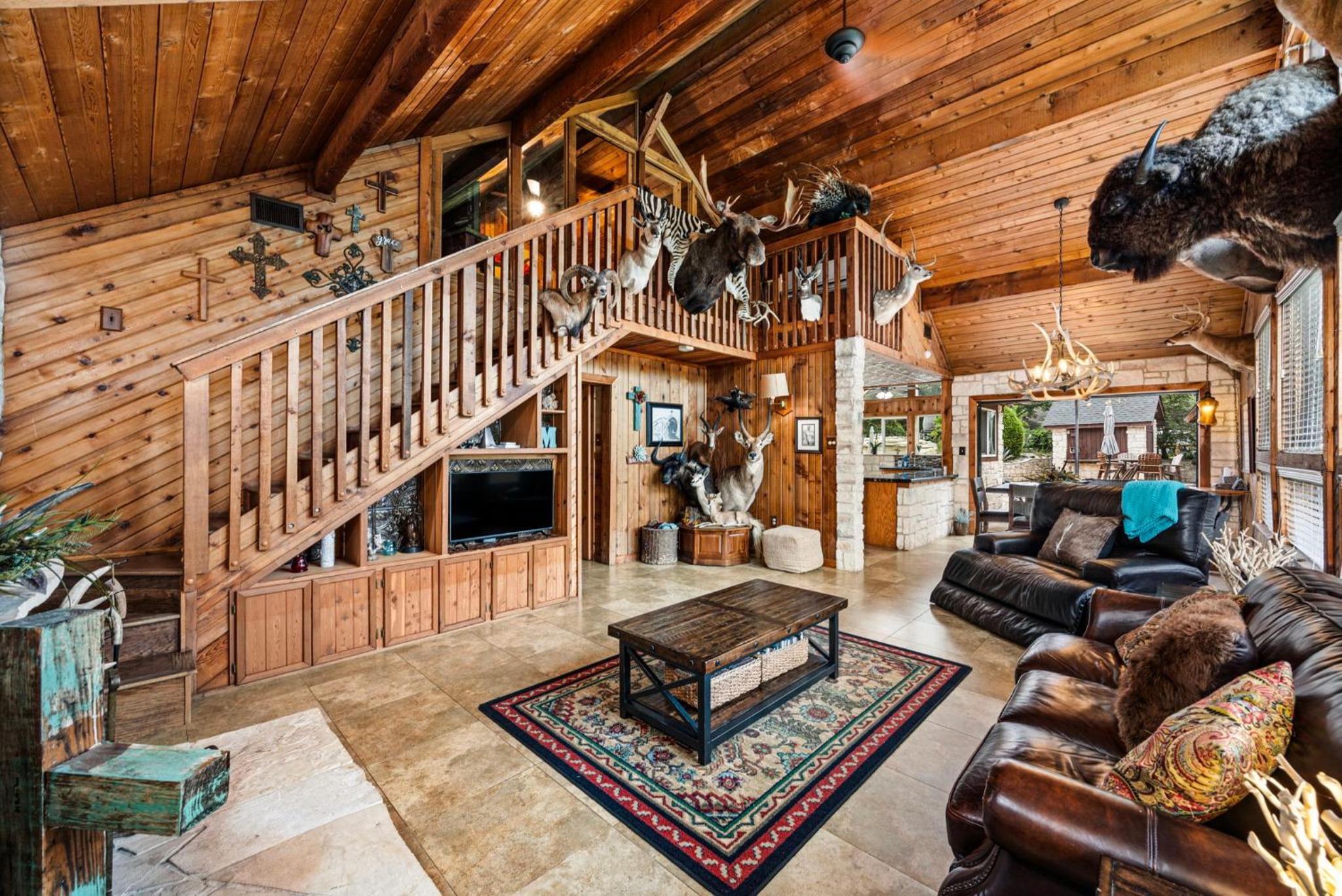 Ranch Retreat - A Hidden Gem More than 20 Guests view 5