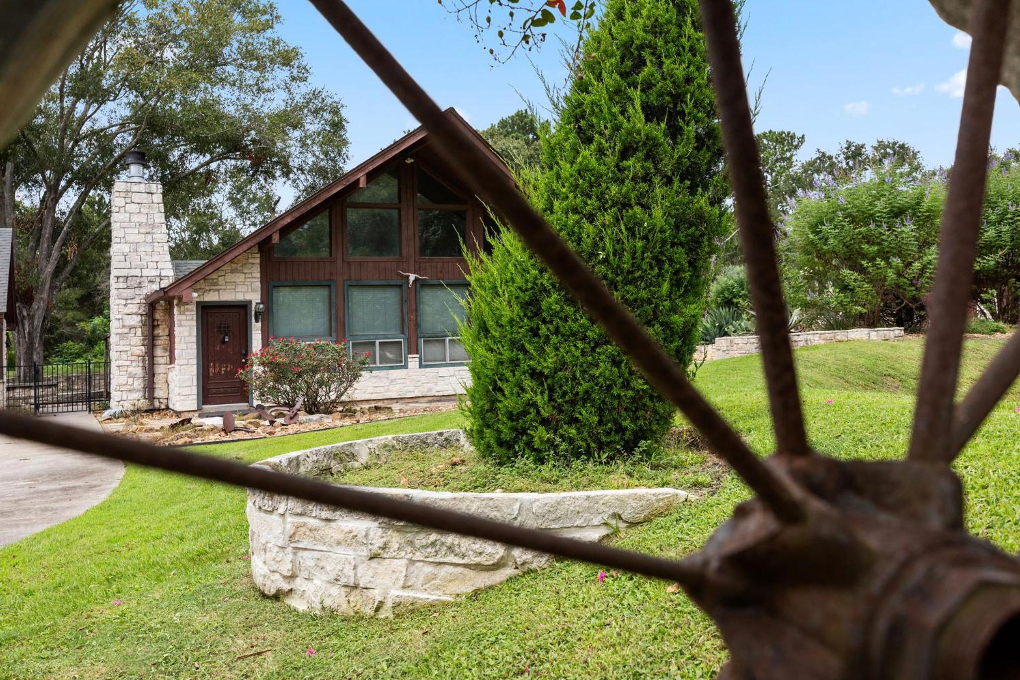 Ranch Retreat - A Hidden Gem More than 20 Guests view 4