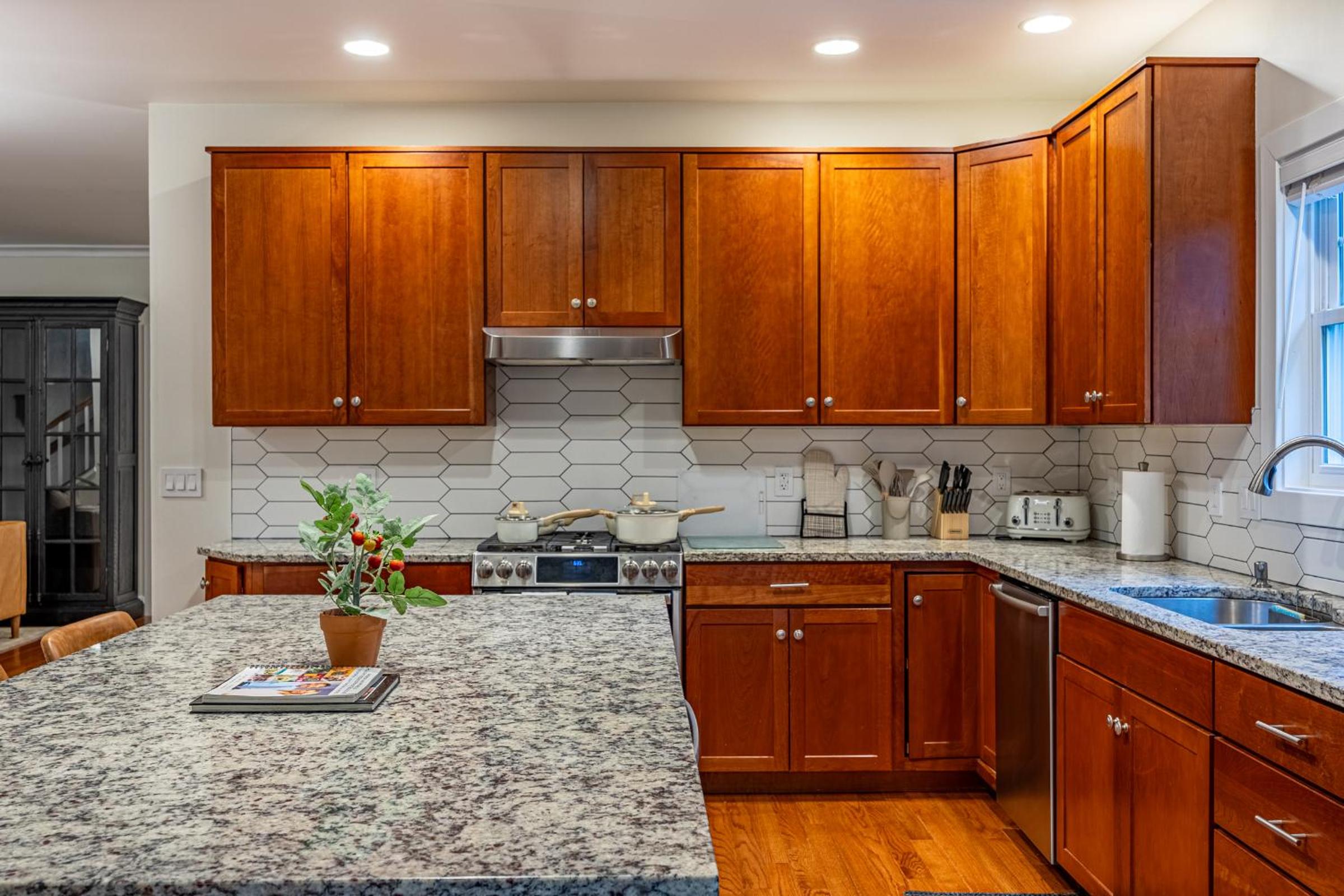 Luxurious Home Retreat with Gym Near DC