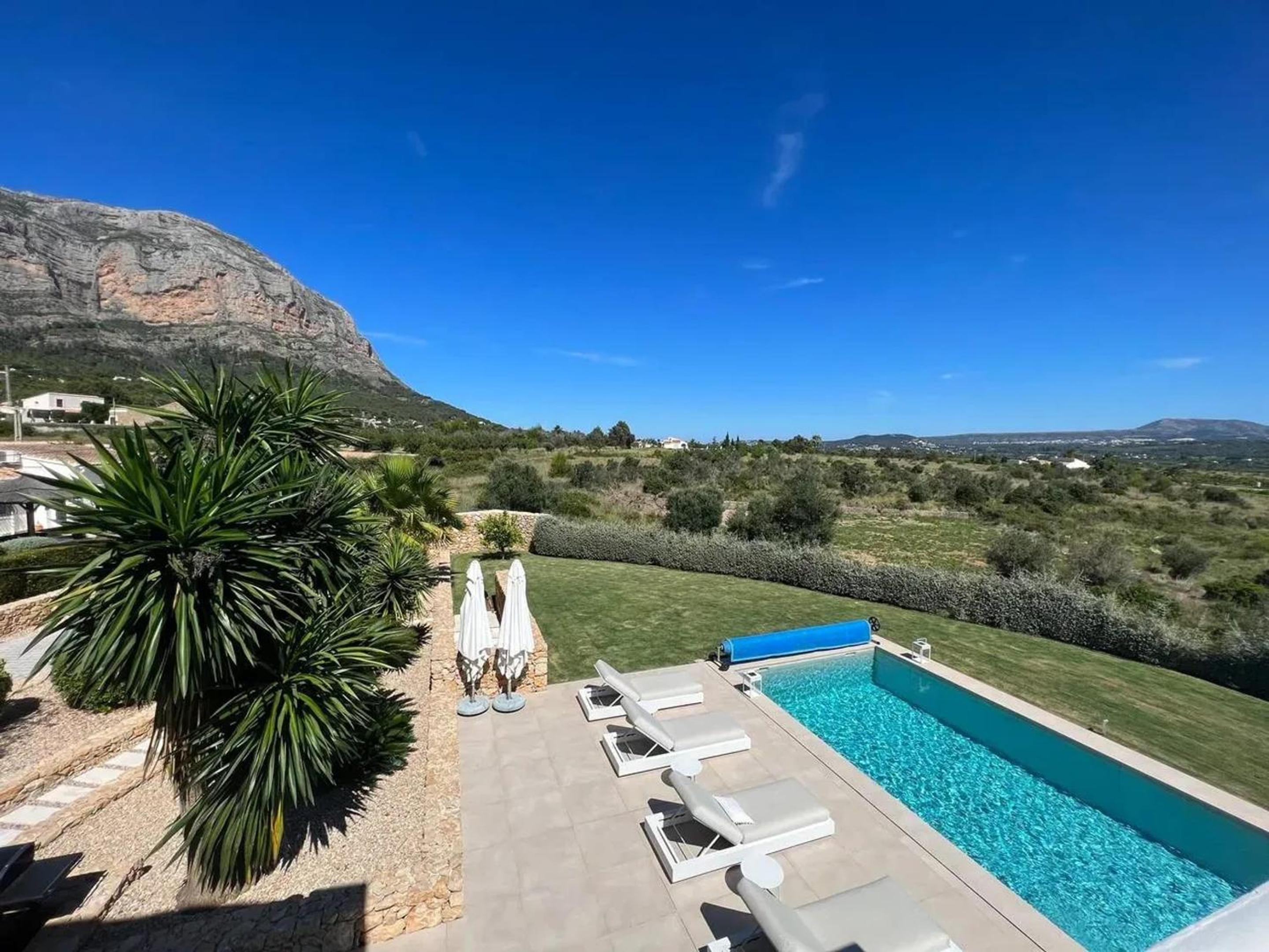 Spacious Villa in Javea with Private Pool