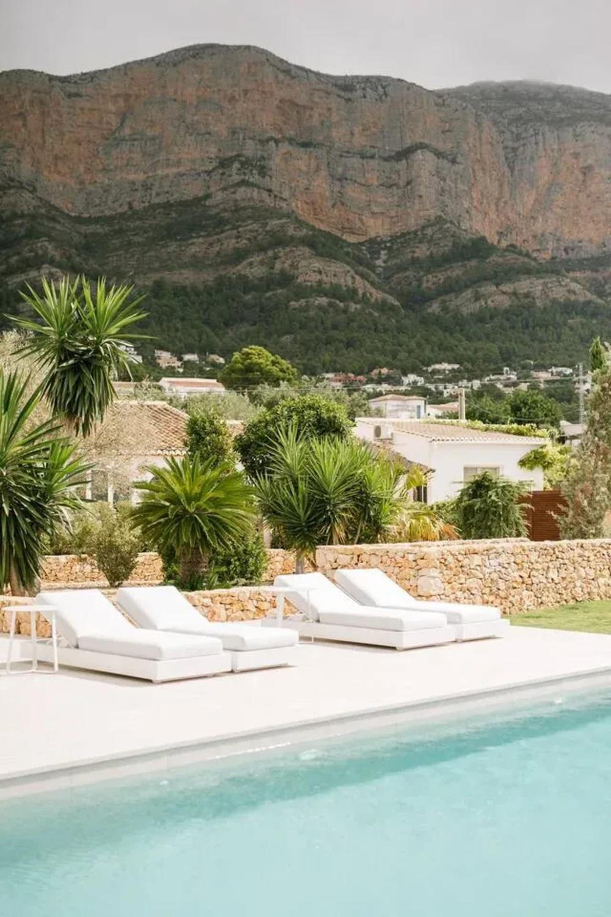 Spacious Villa in Javea with Private Pool