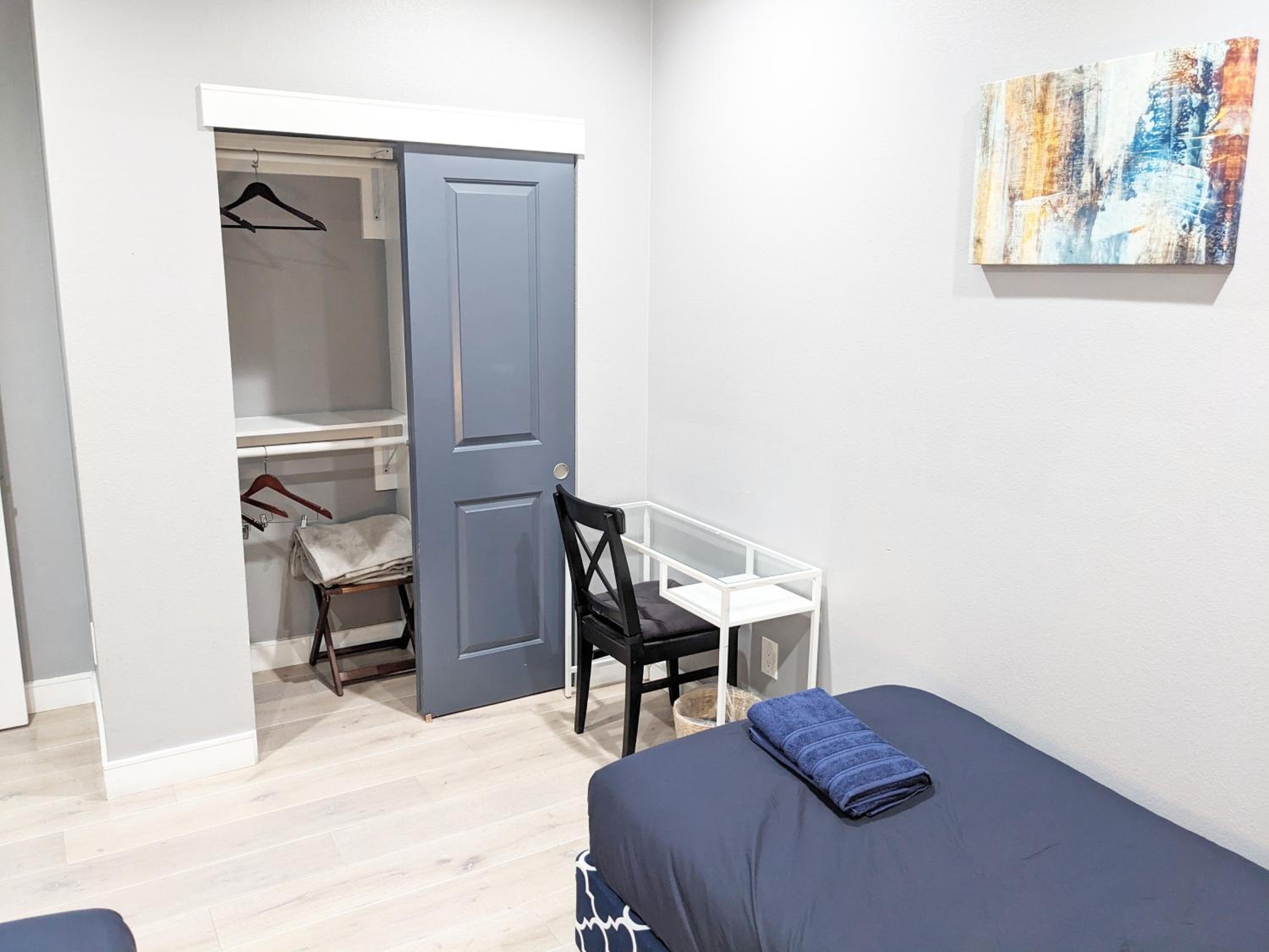 Lucky Charm 4 Bedroom Mid-City Apartment